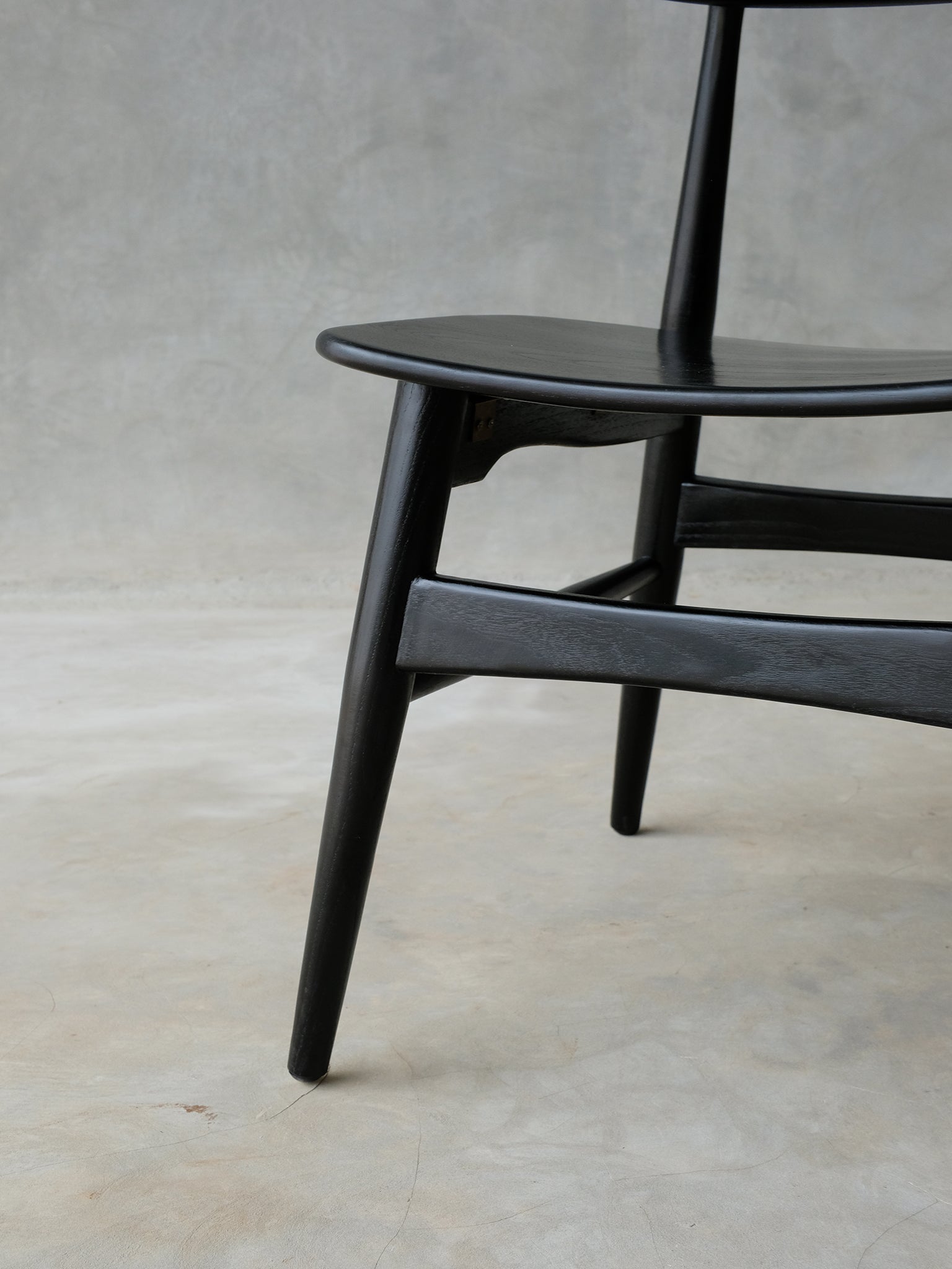 Nilam Dining Chair