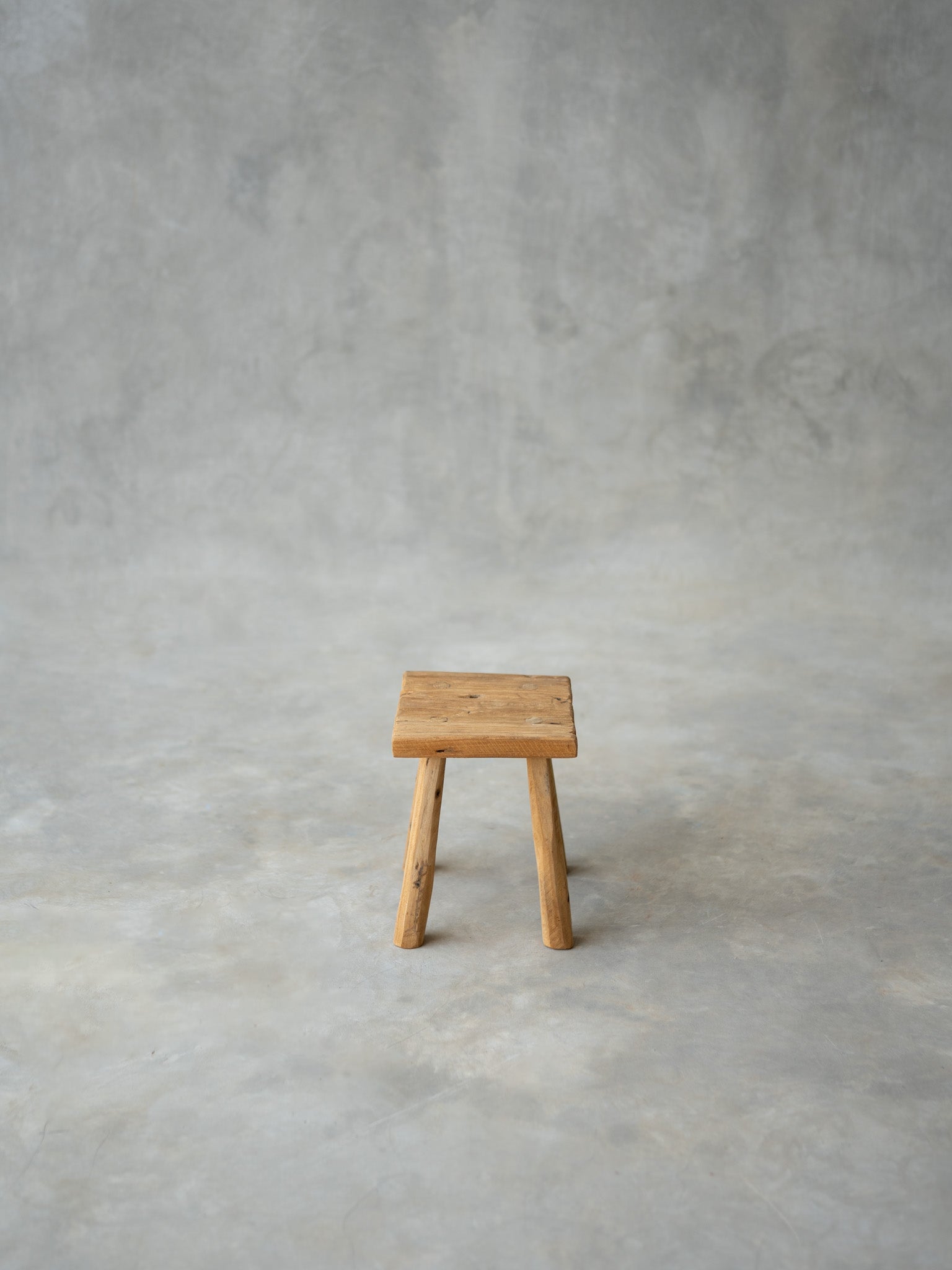 Pueblo Stool