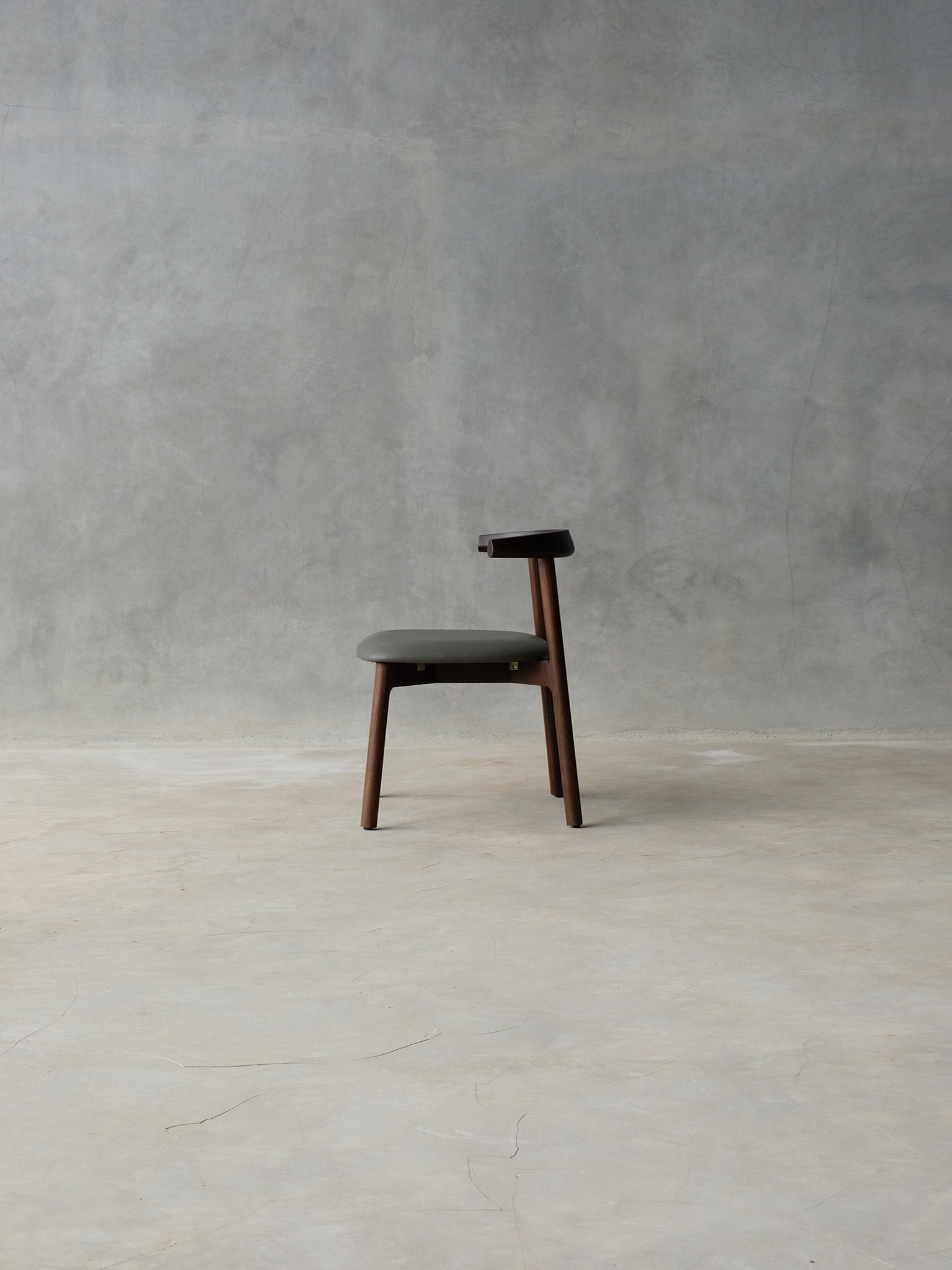 Rek Dining Chair