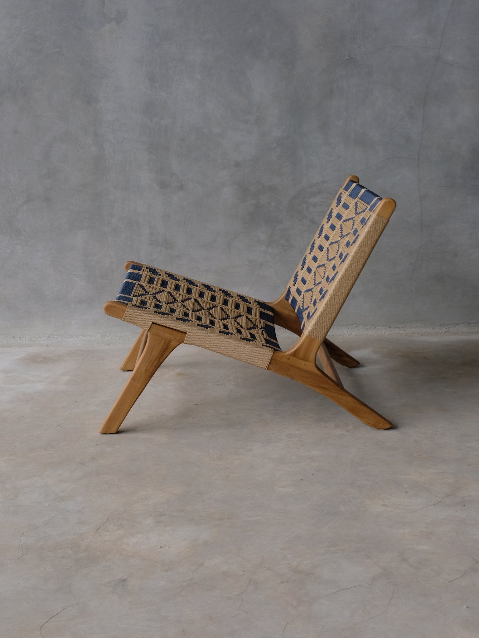 SOL Lounge Chair | Temple