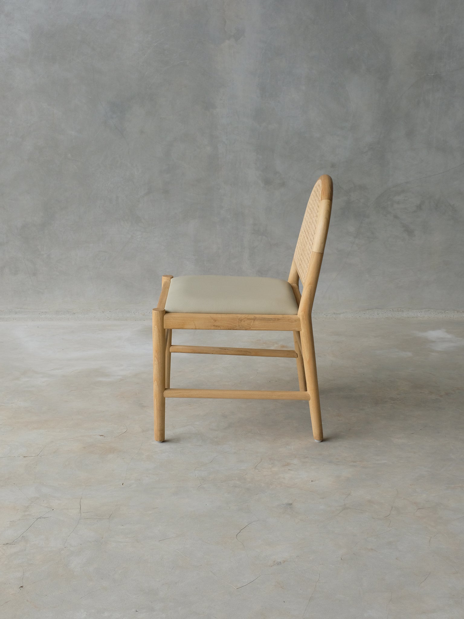 Tharai Dining Chair