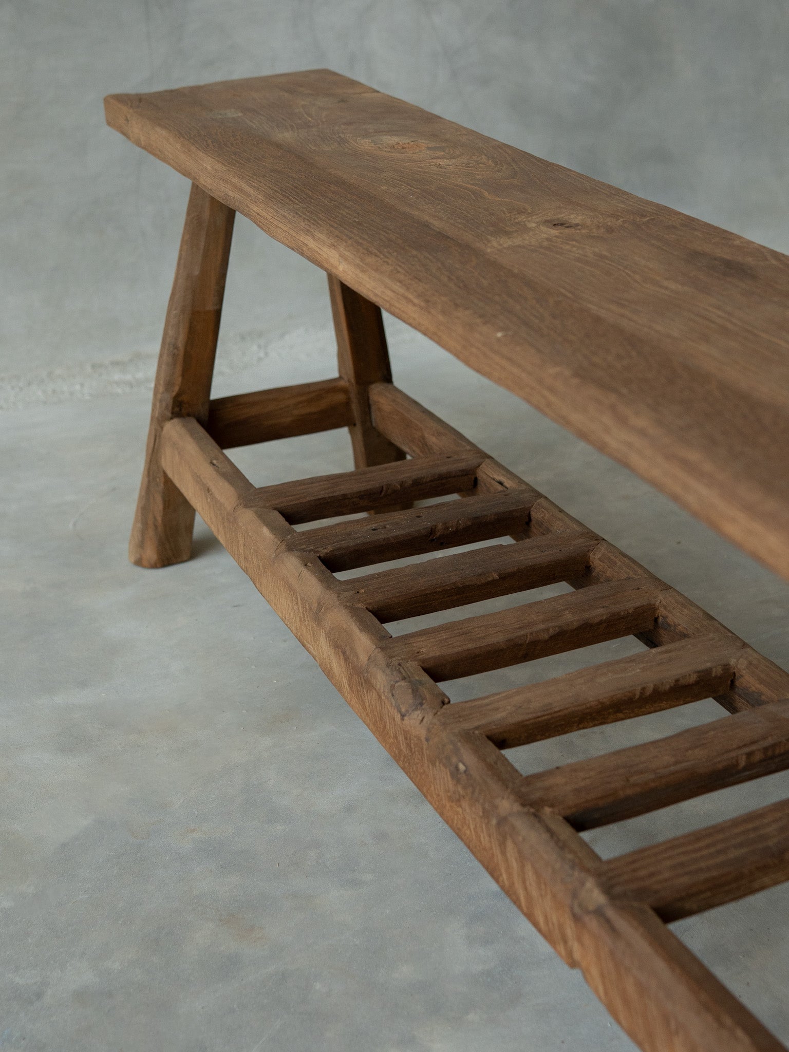 Vecchio Bench
