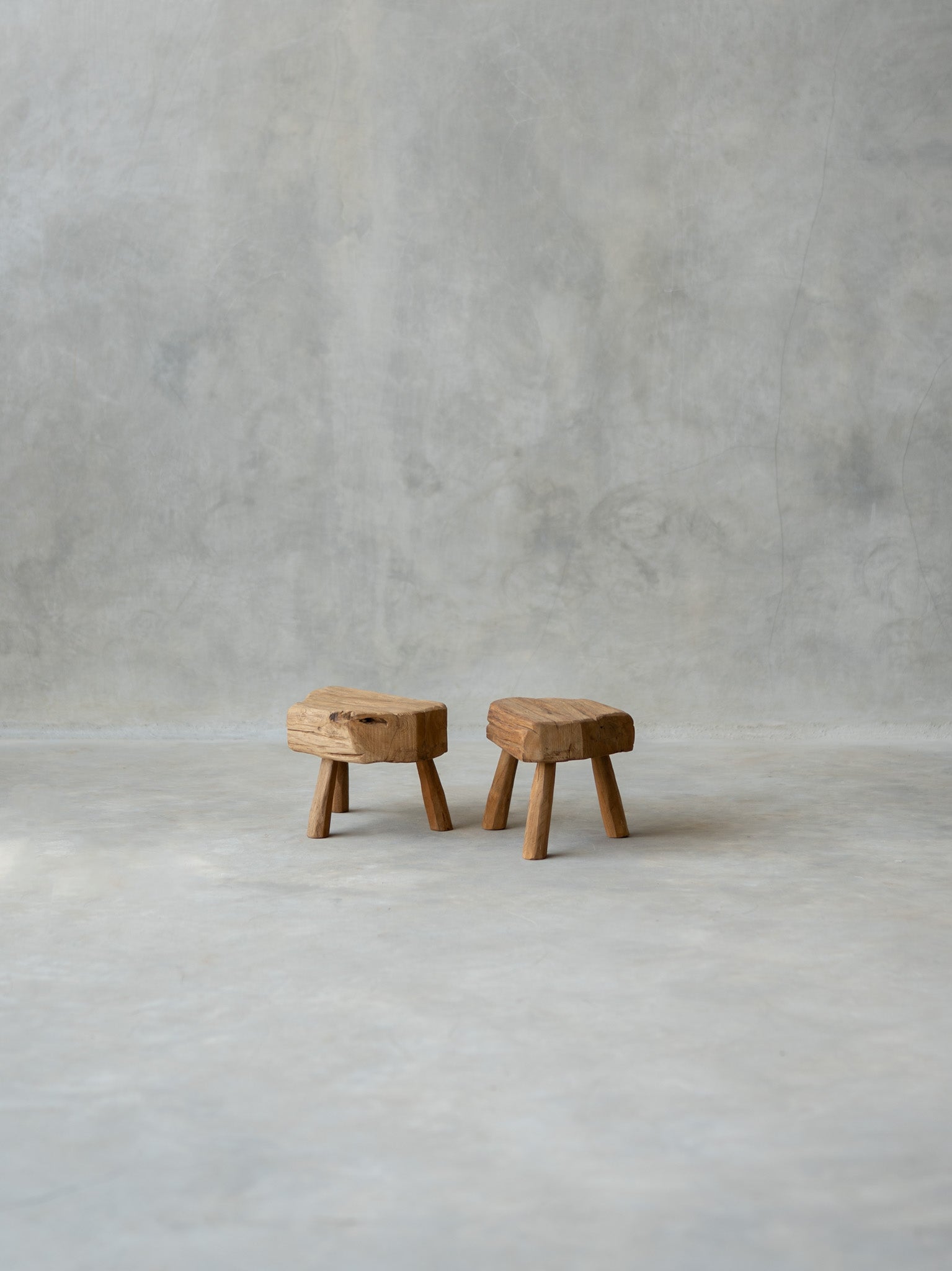 Viga Stool