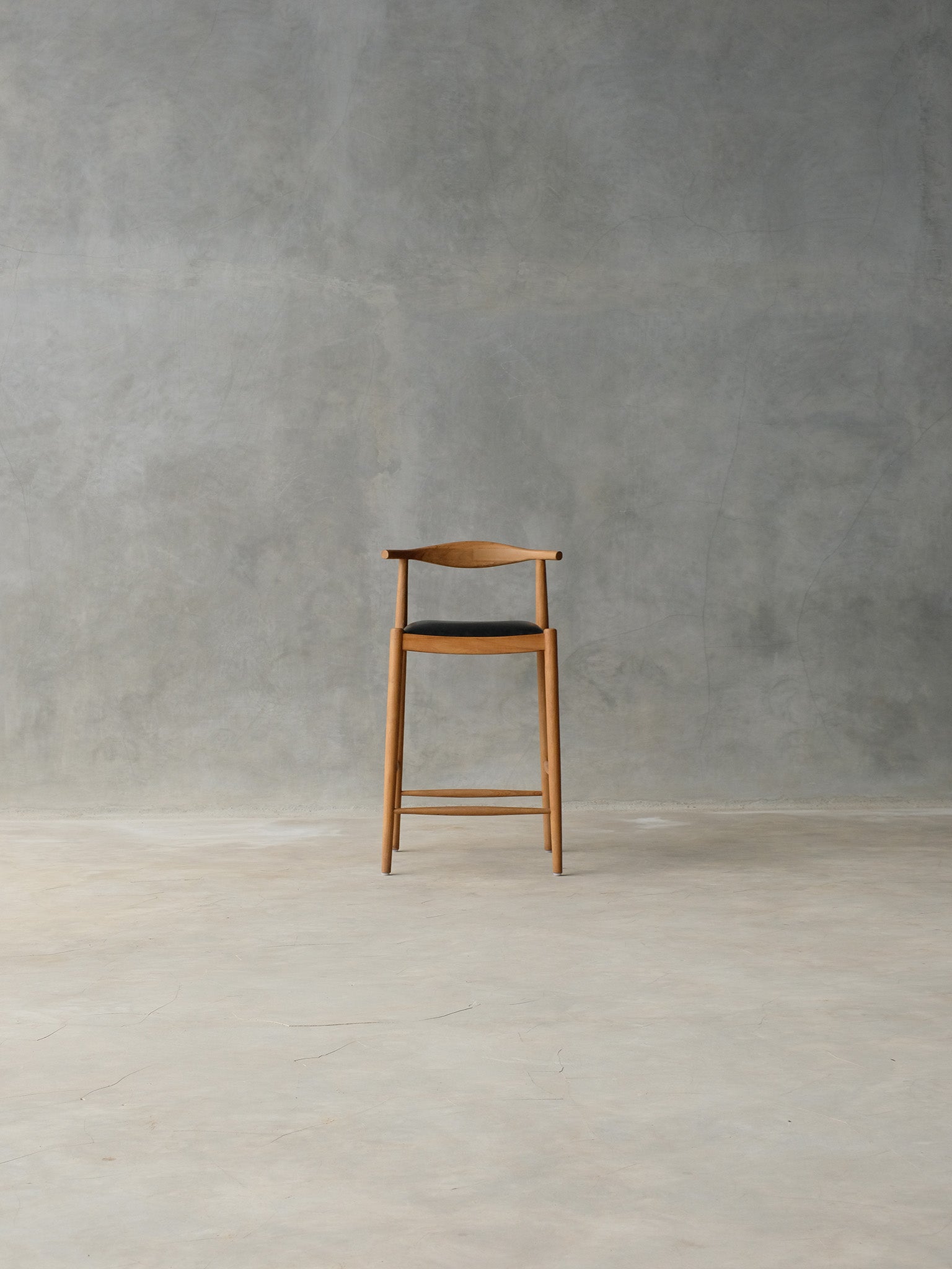 Aduku Bar Chair