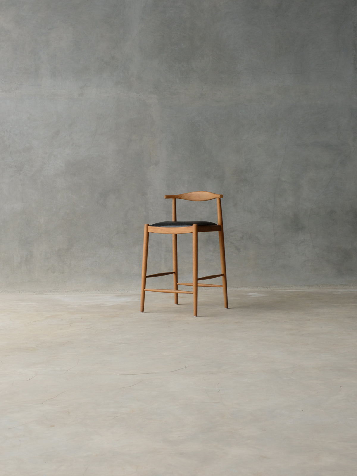 Aduku Bar Chair