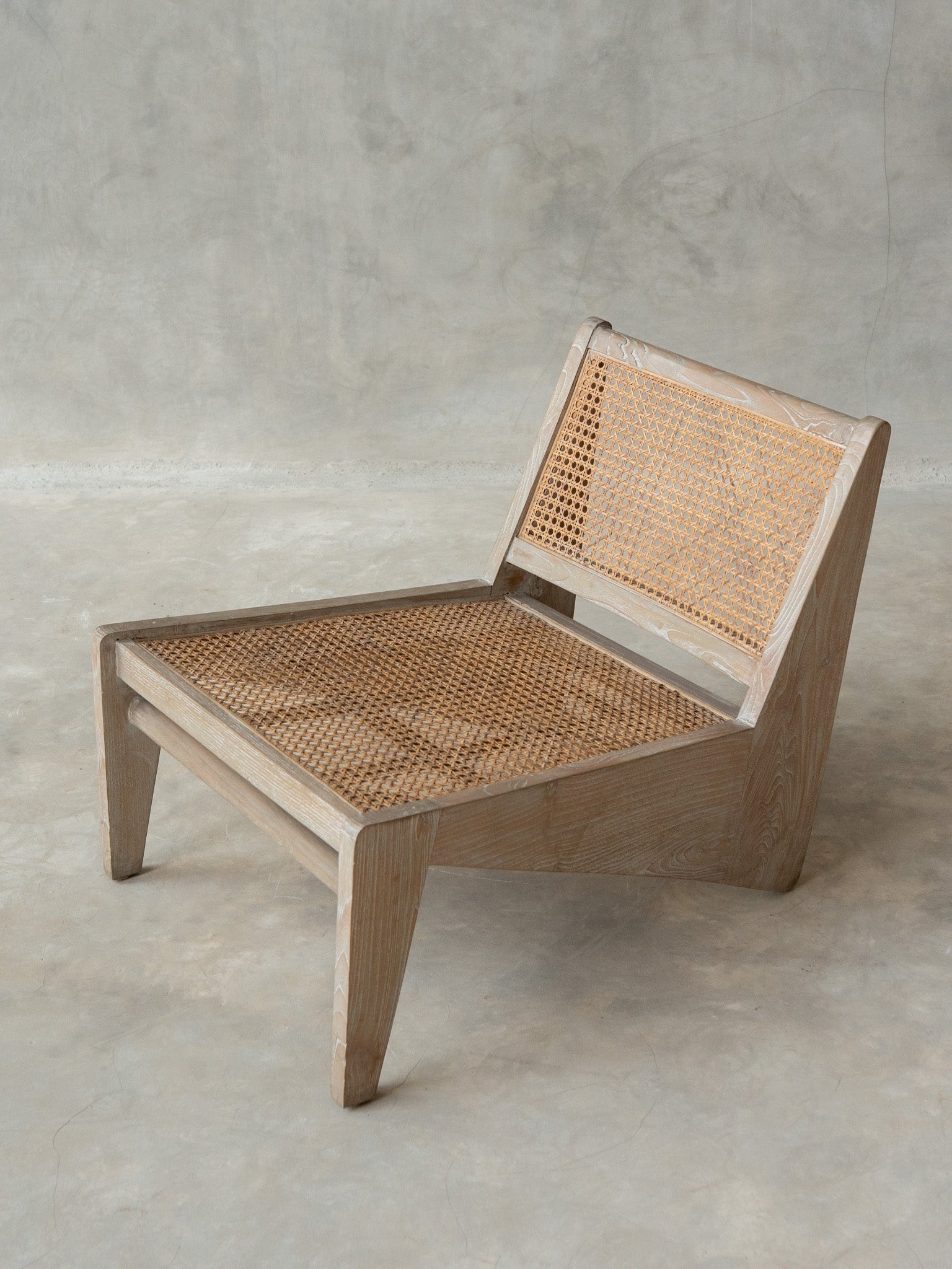 Ayan Lounge Chair