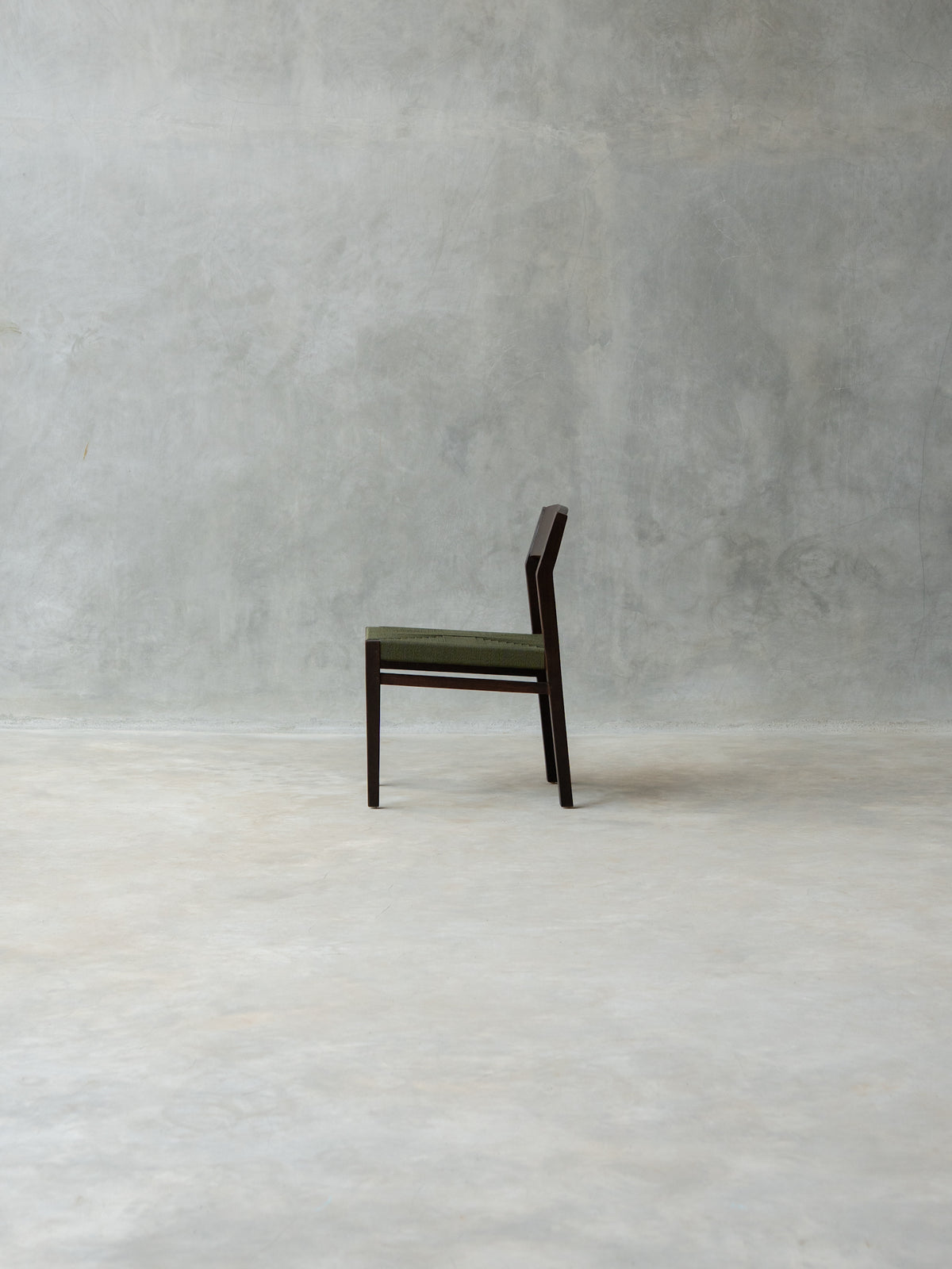 Hearth Dining Chair | Offset Grey