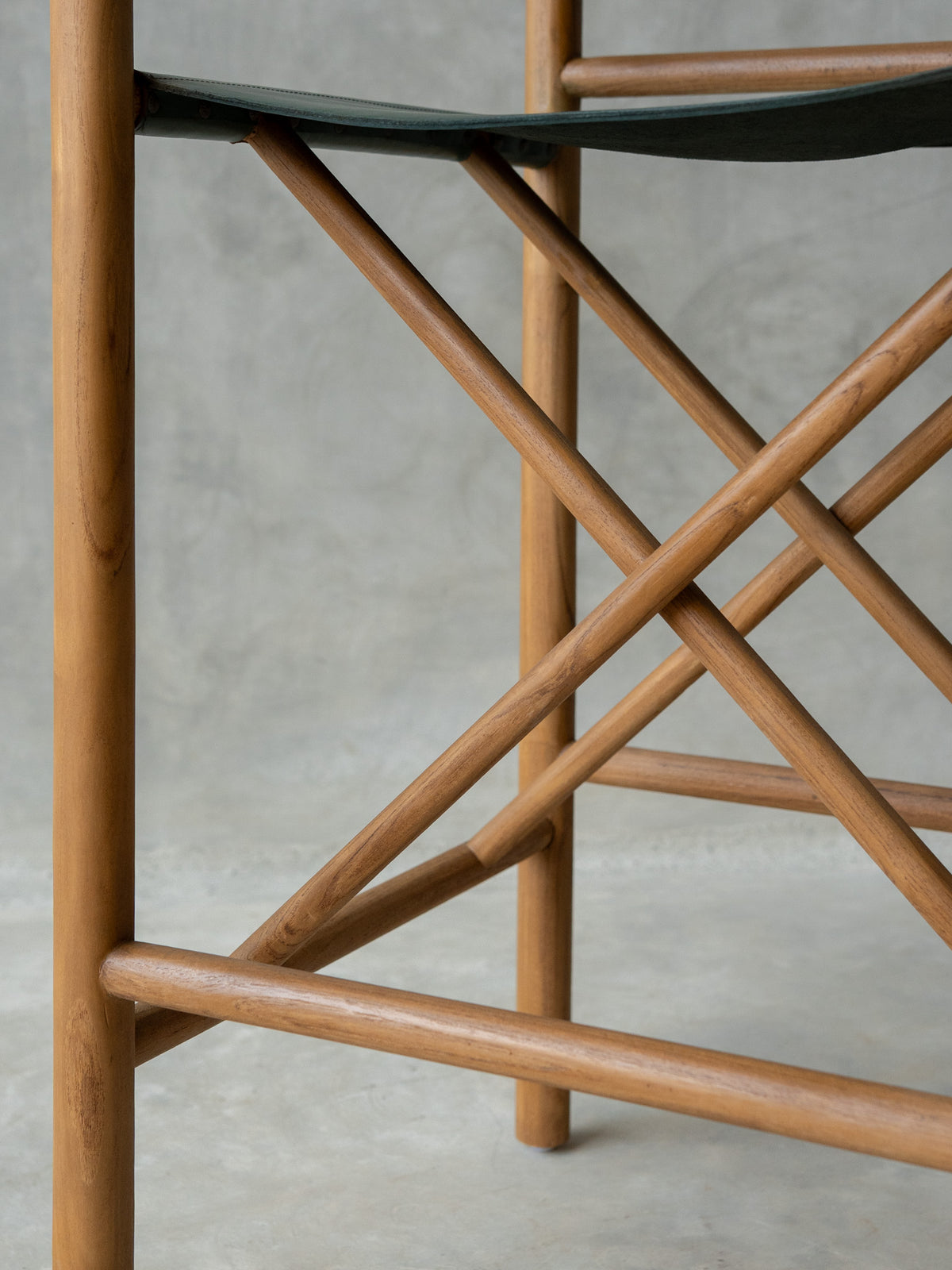Idam Bar Chair