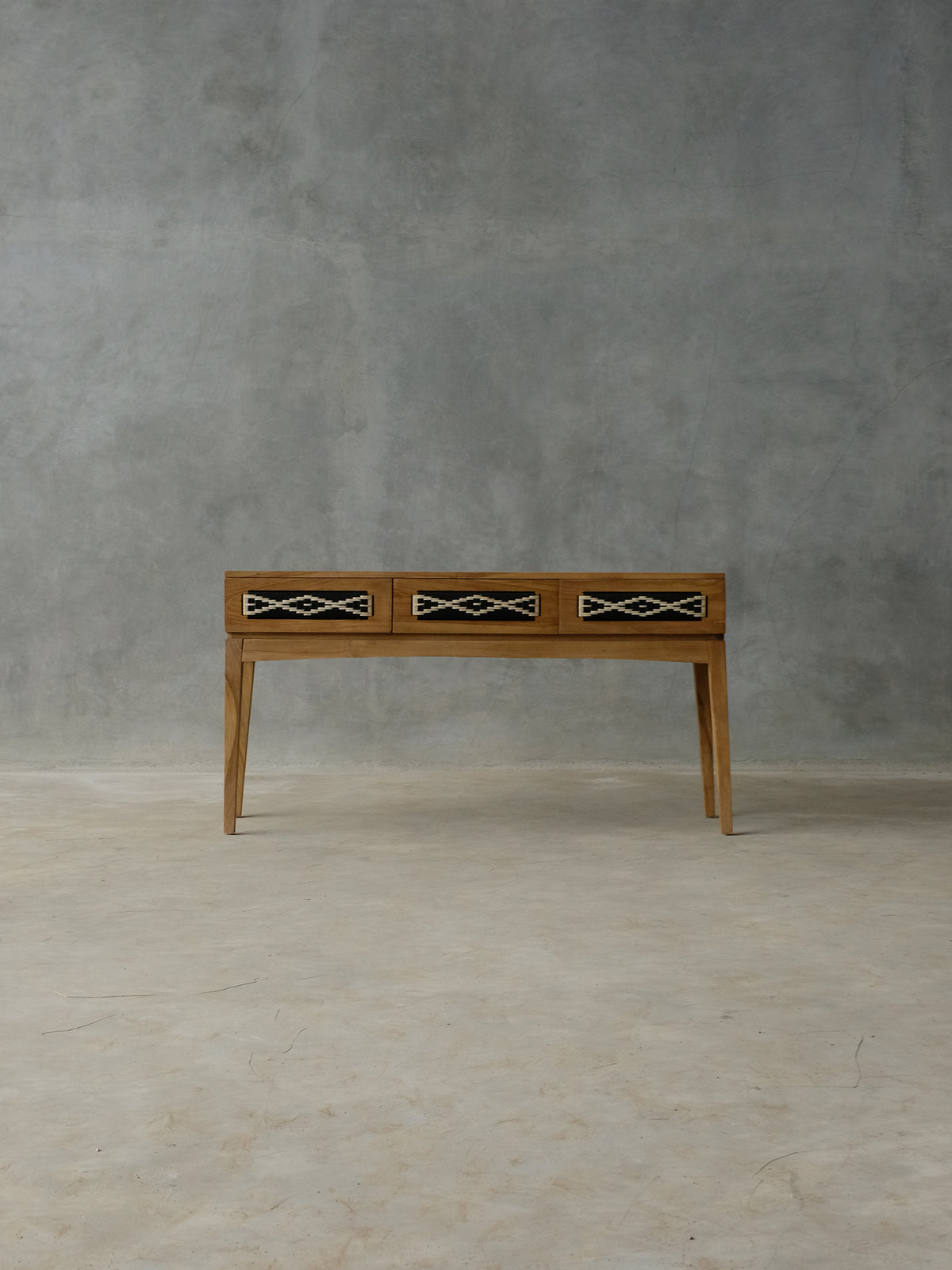 Inbetweener Console Table | Weftline