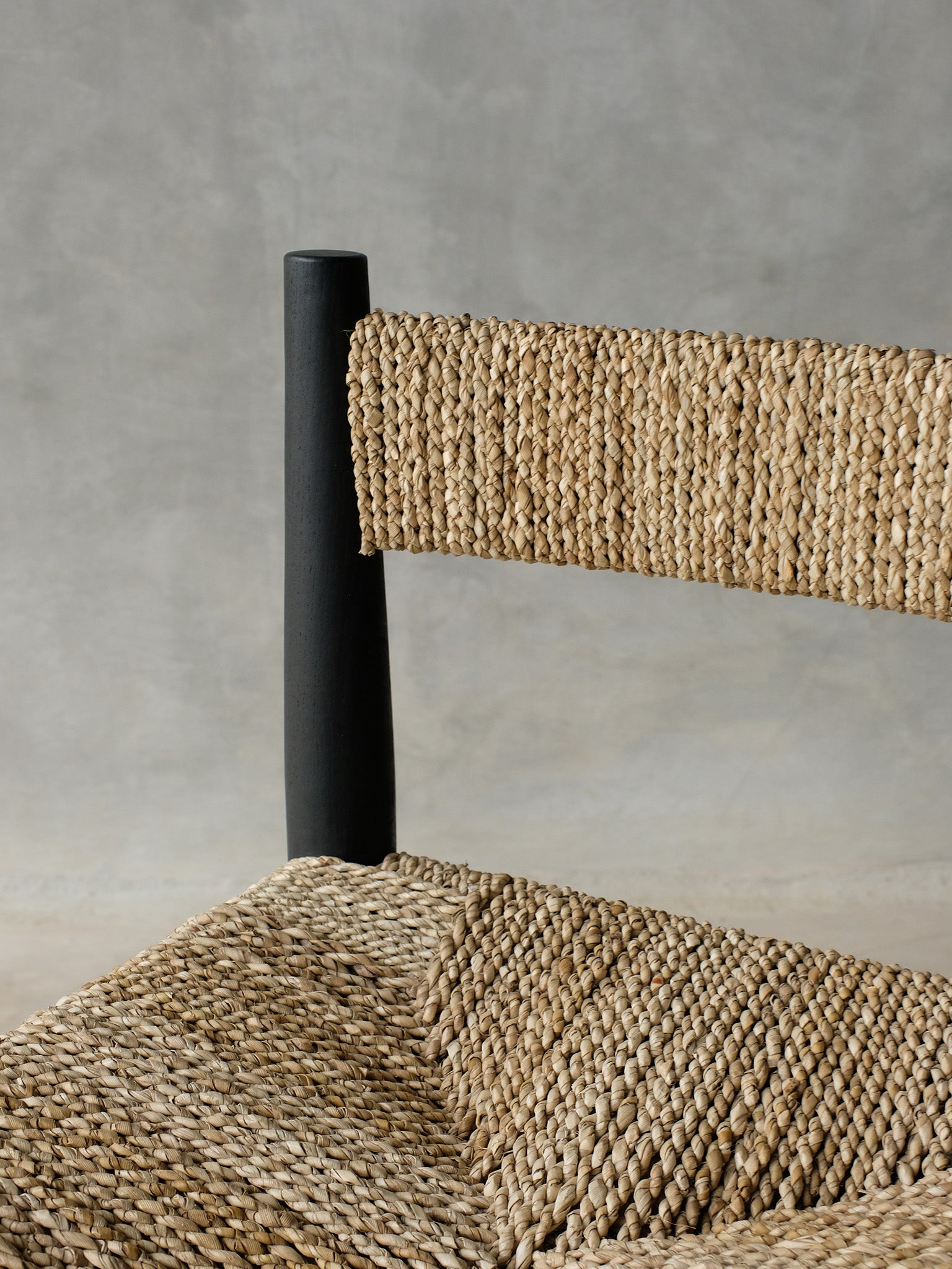 Kavi Bar Chair