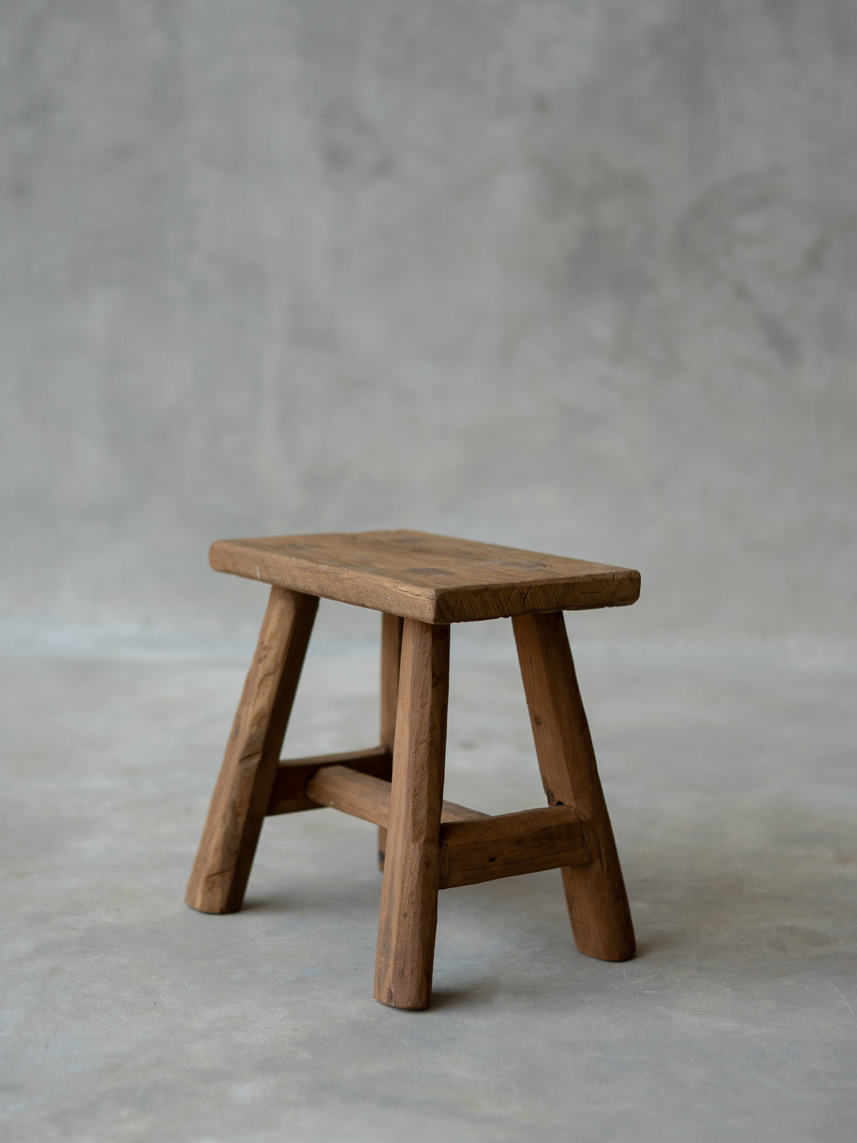 Linde Stool