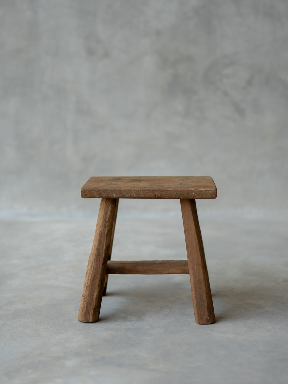 Linde Stool