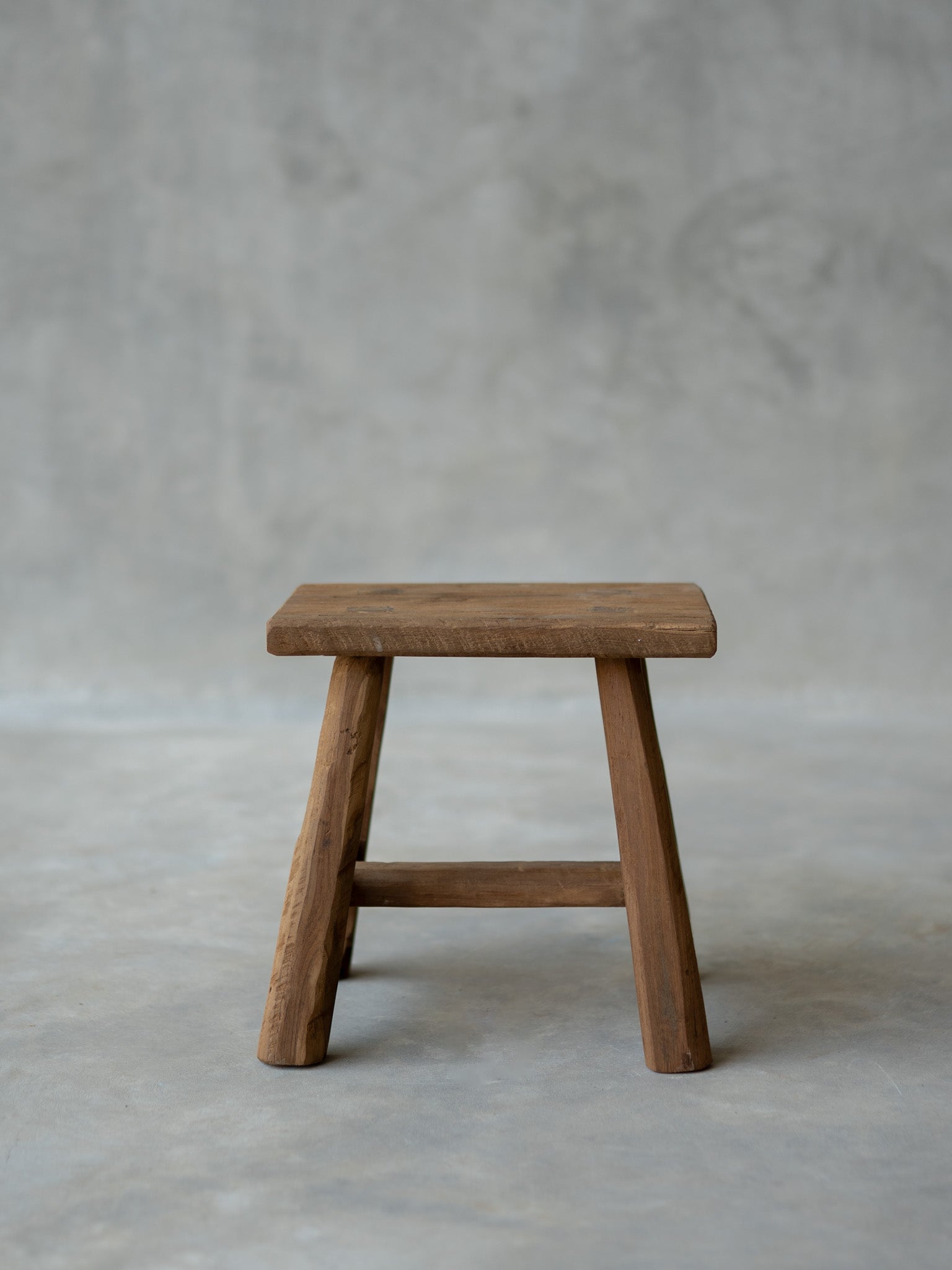 Linde Stool