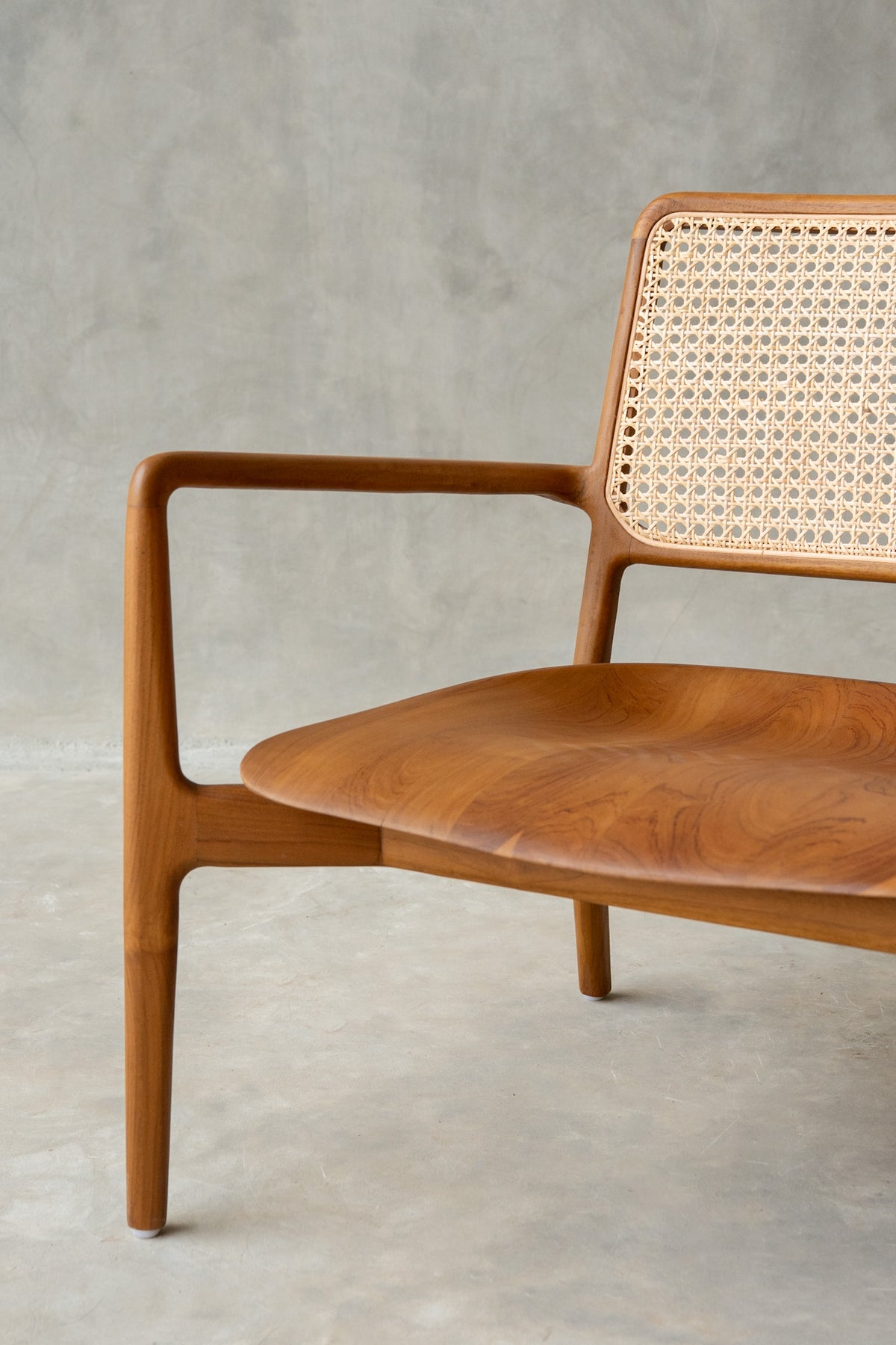 Moolam Lounge Chair