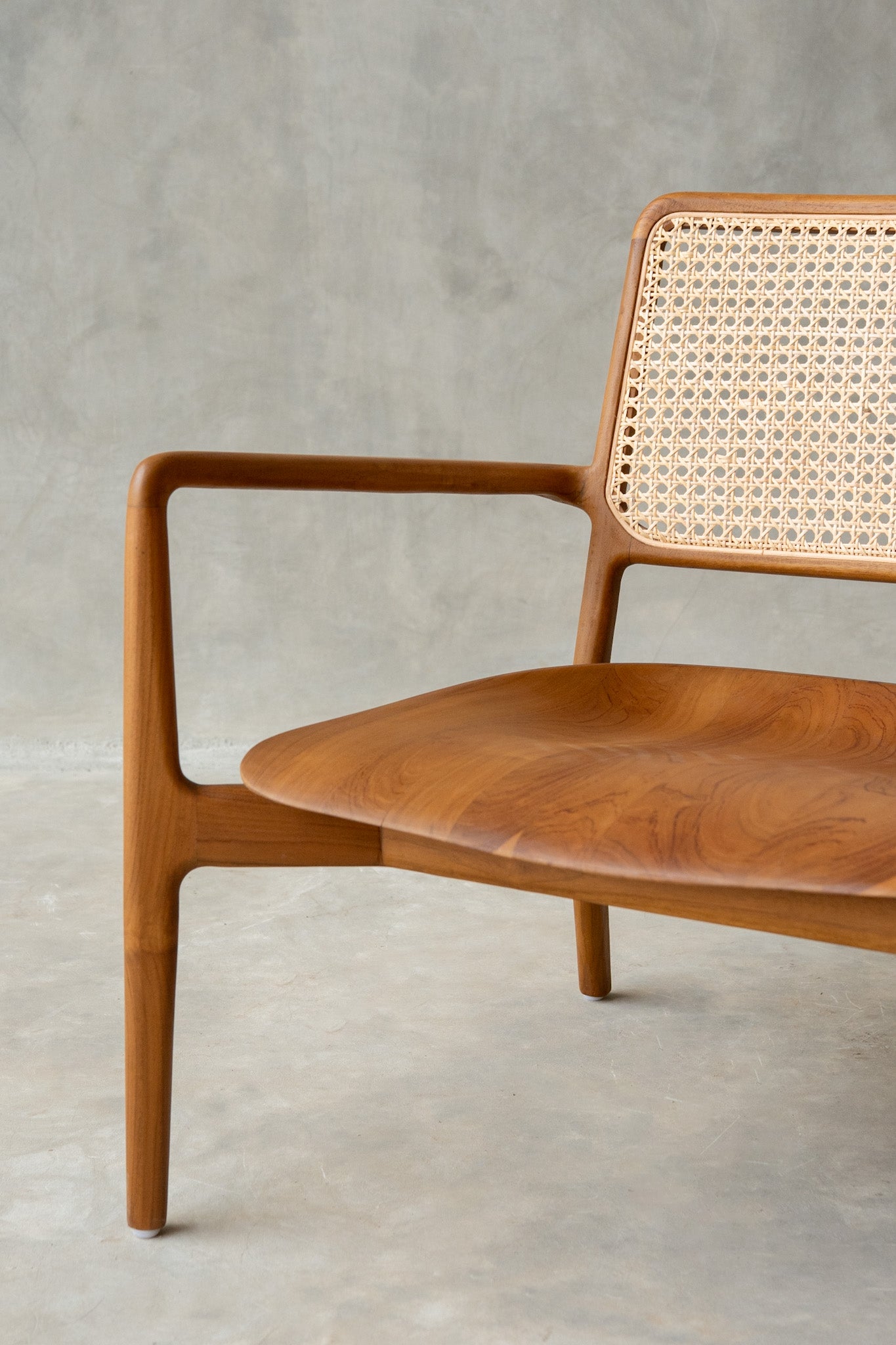 Moolam Lounge Chair