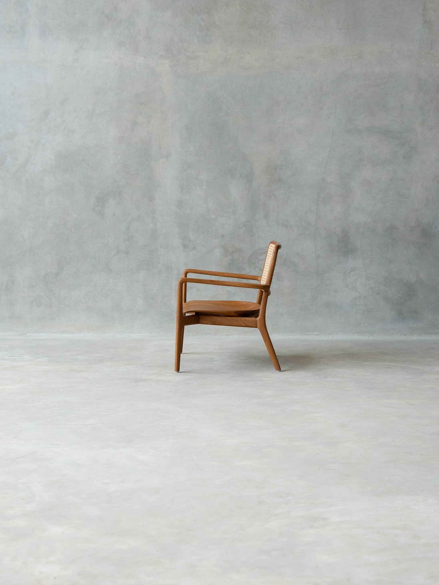 Moolam Lounge Chair