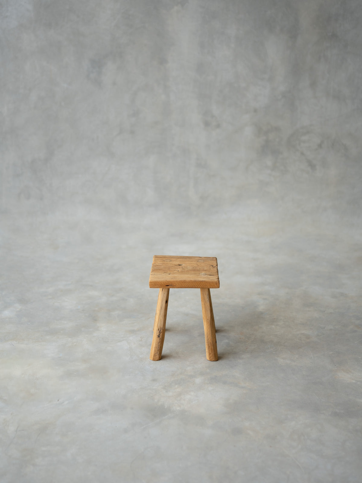 Pueblo Stool