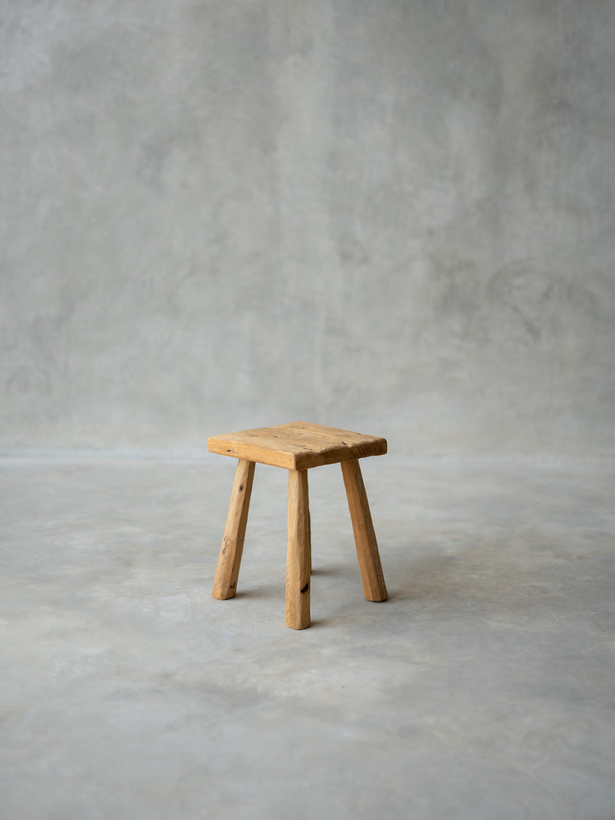 Pueblo Stool
