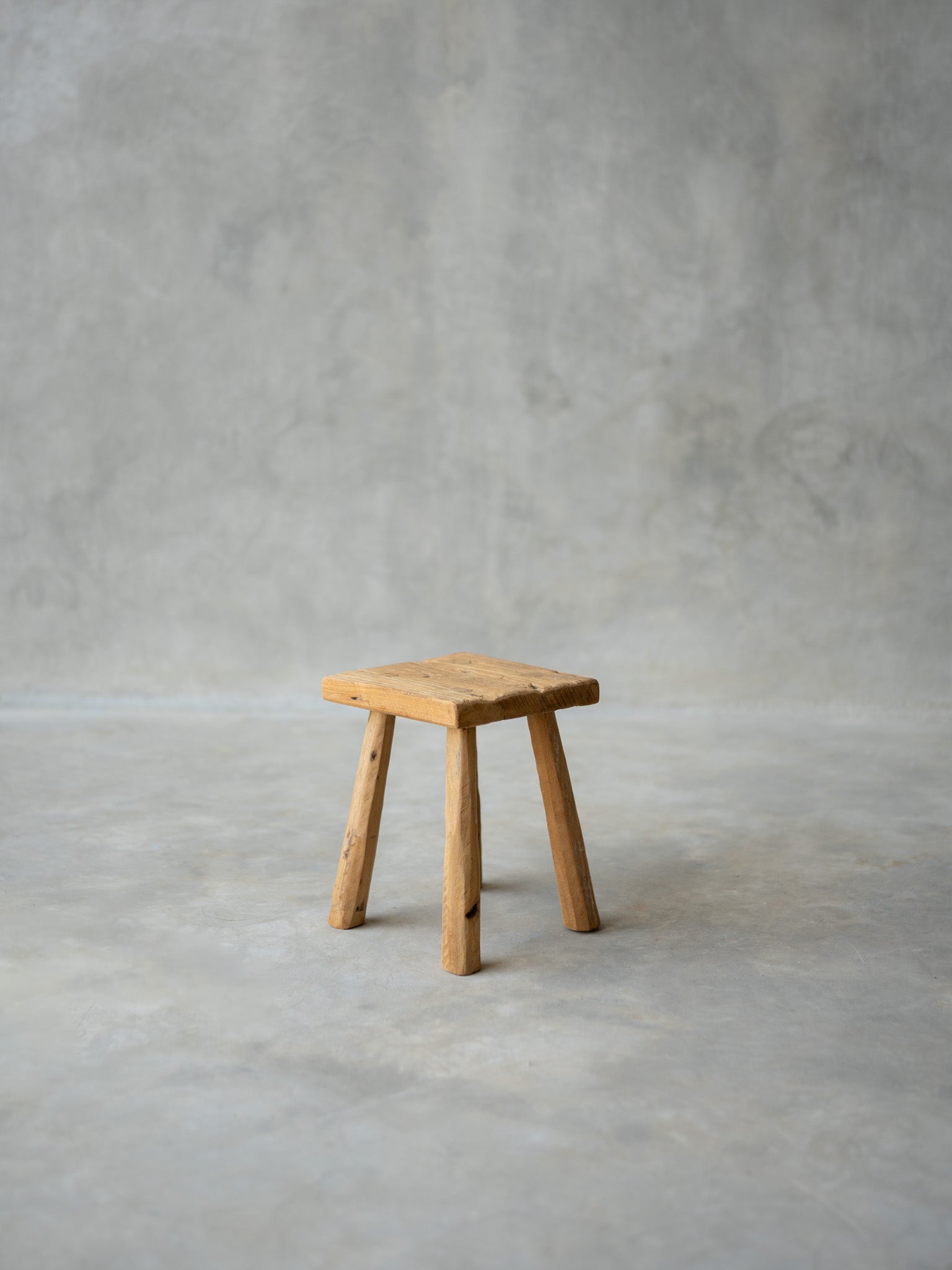 Pueblo Stool