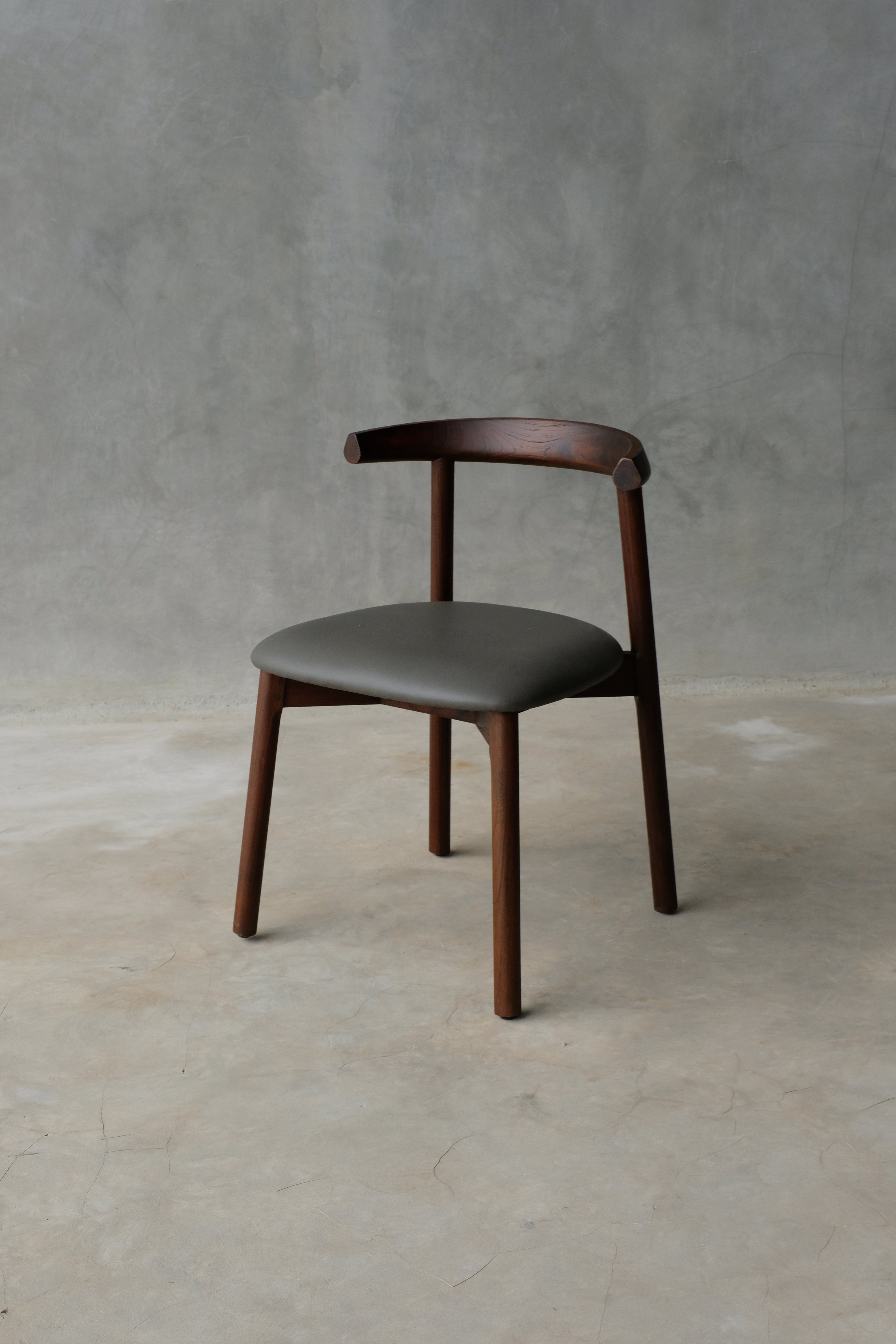 Rek Dining Chair