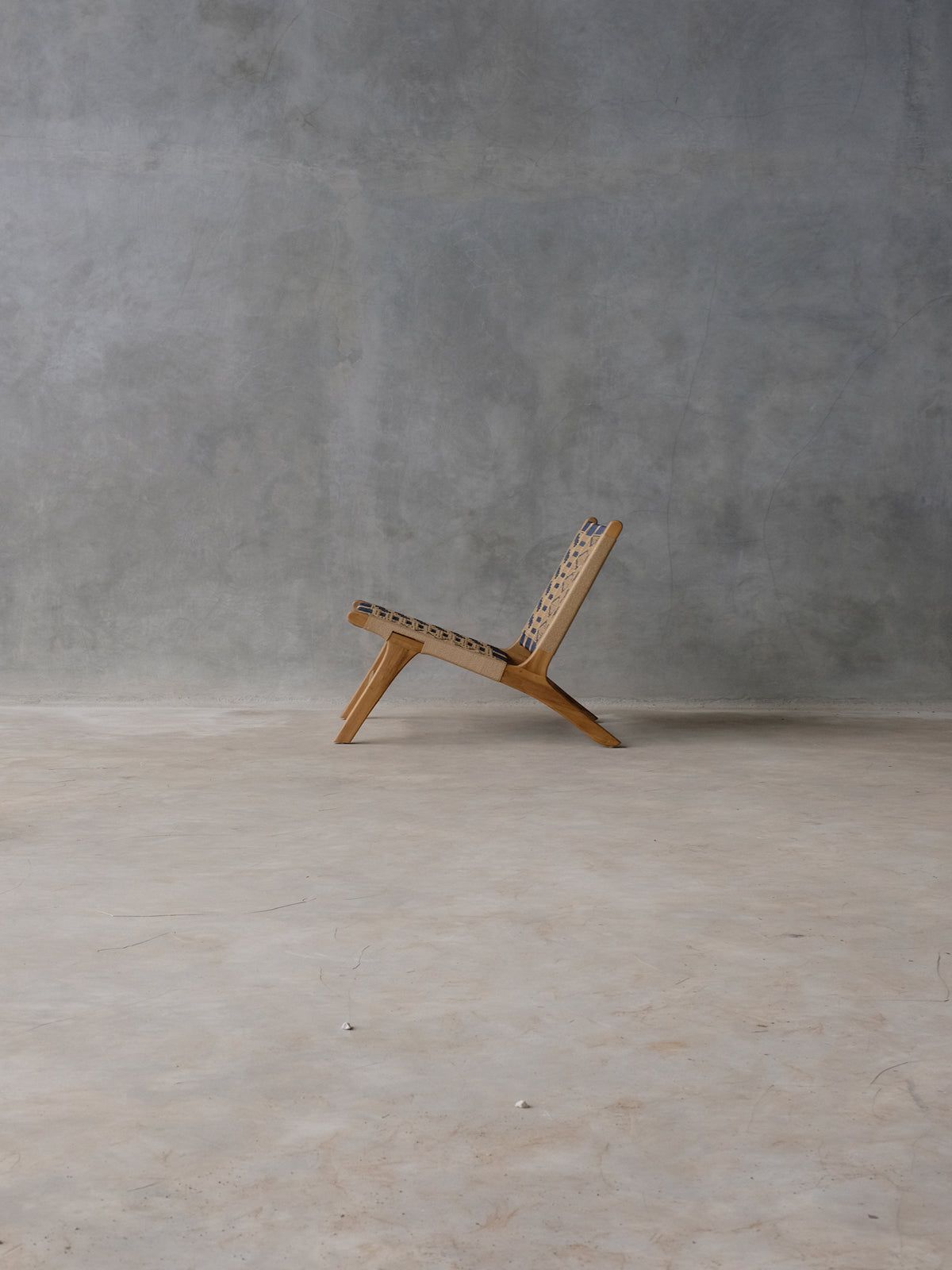 SOL Lounge Chair | Temple