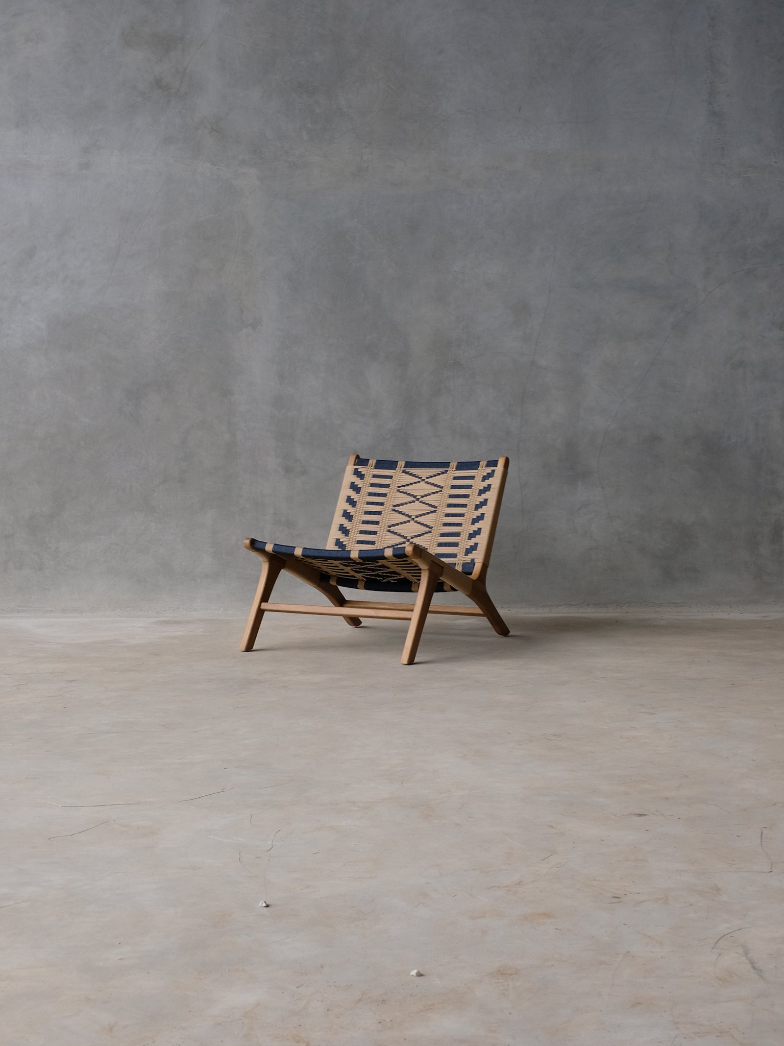 SOL Lounge Chair | Temple