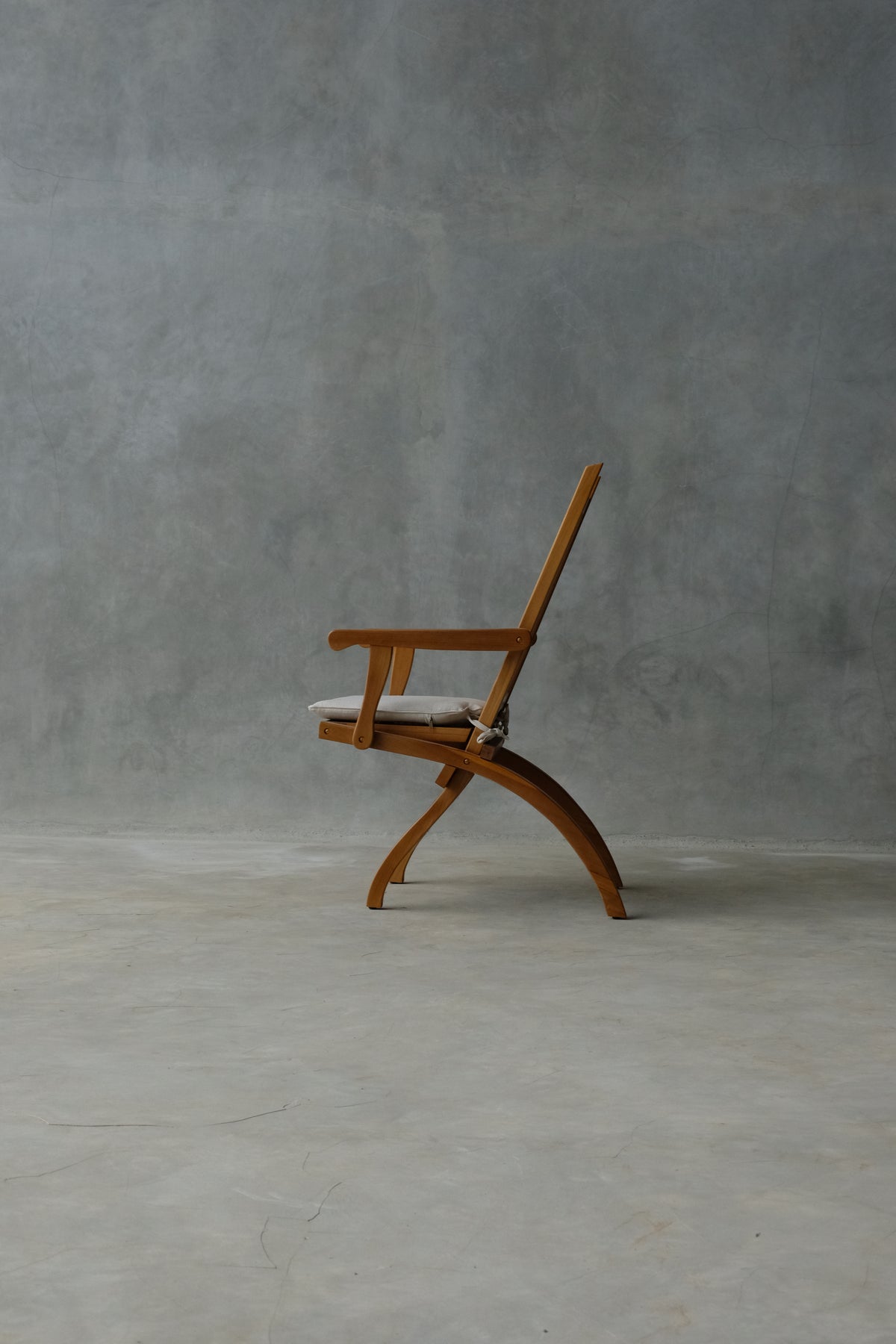Sthir Accent Chair