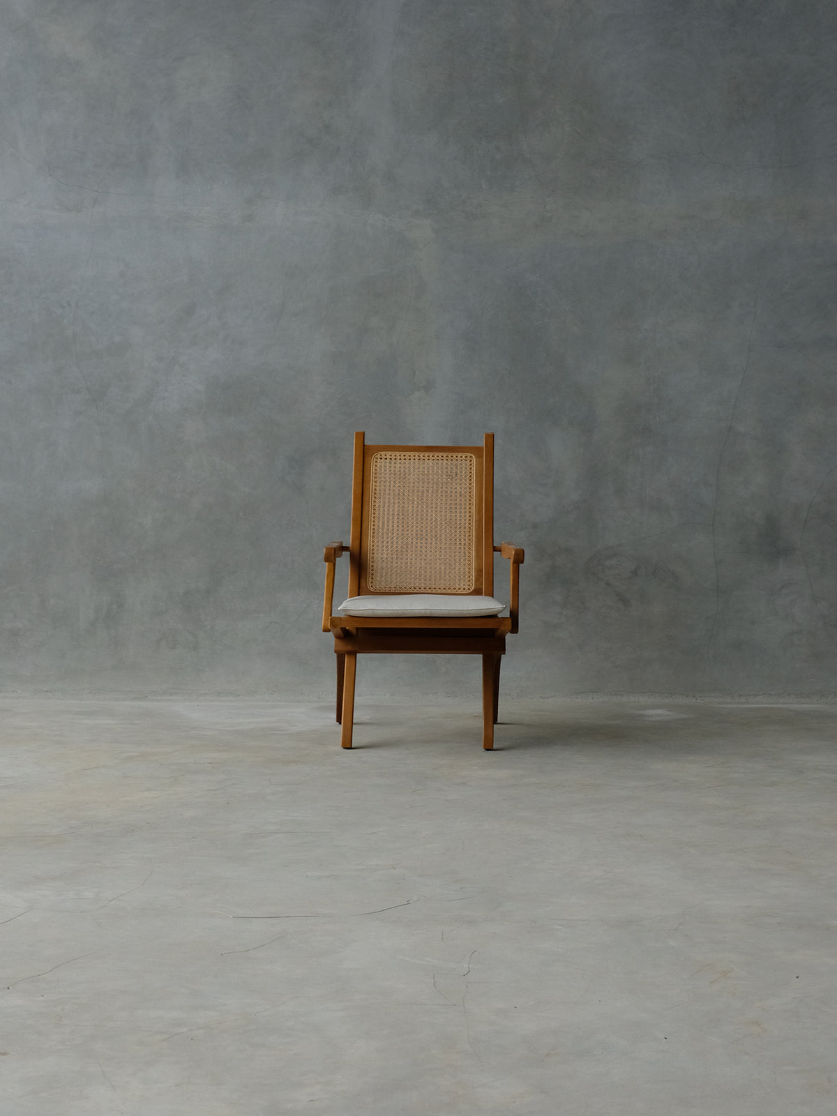 Sthir Accent Chair