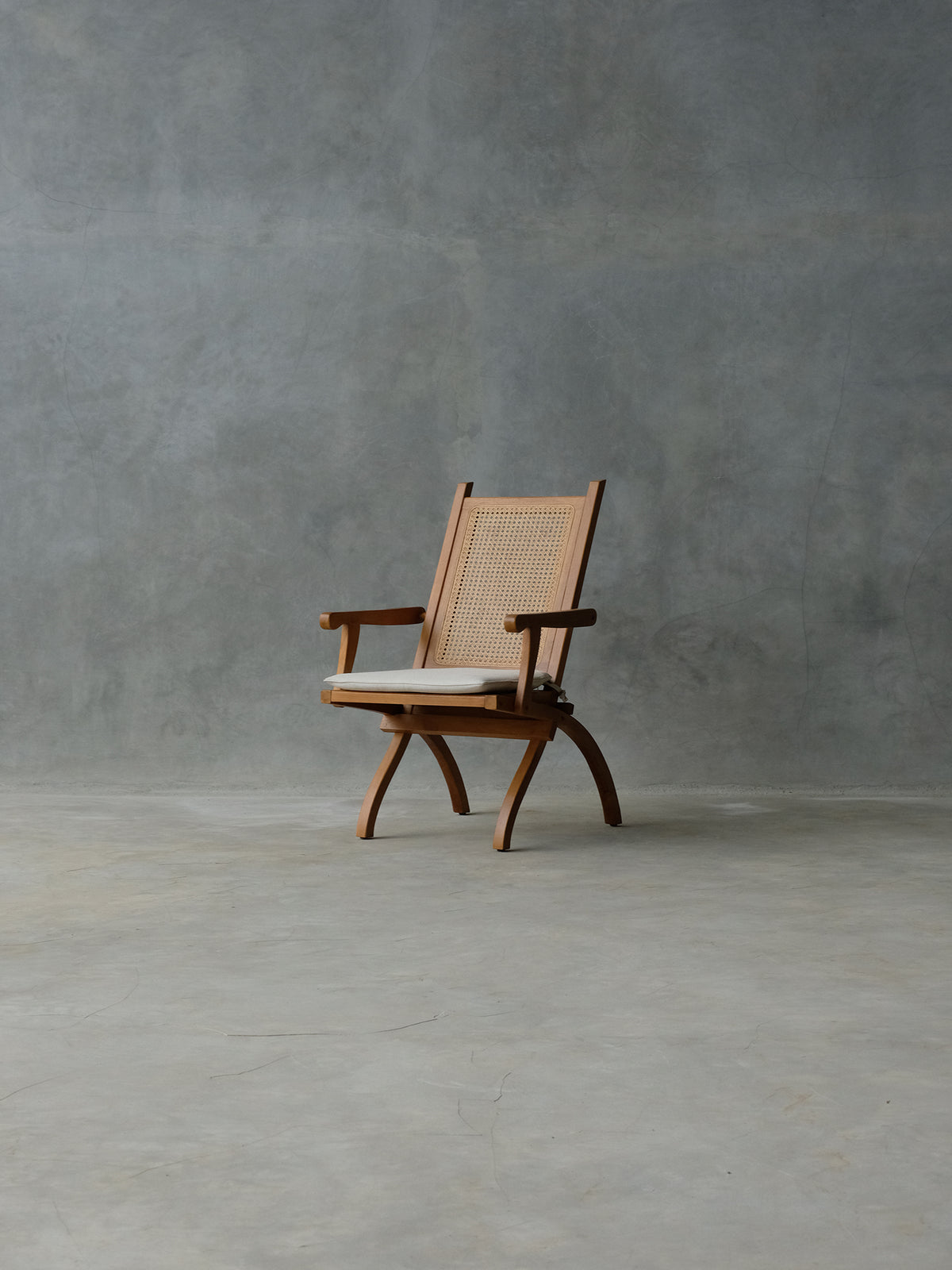 Sthir Accent Chair