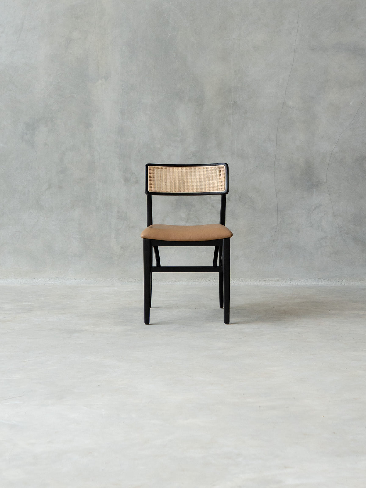 Tavi Dining Chair
