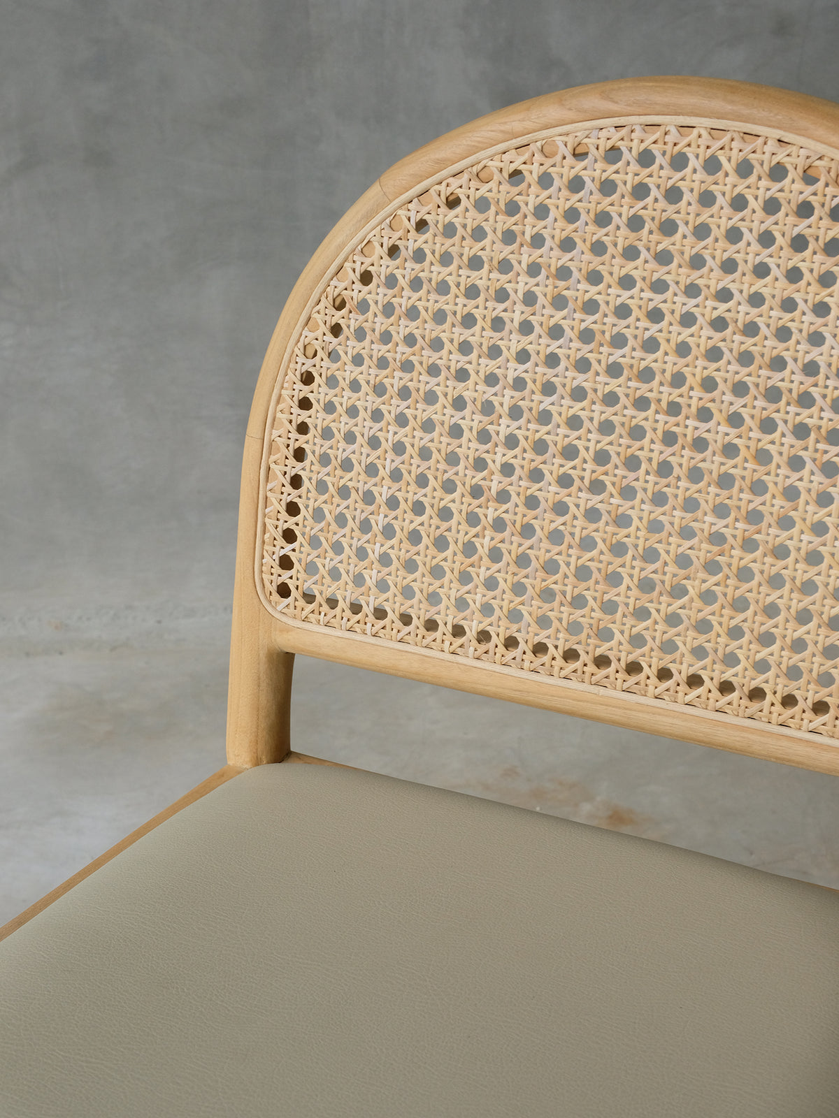 Tharai Dining Chair