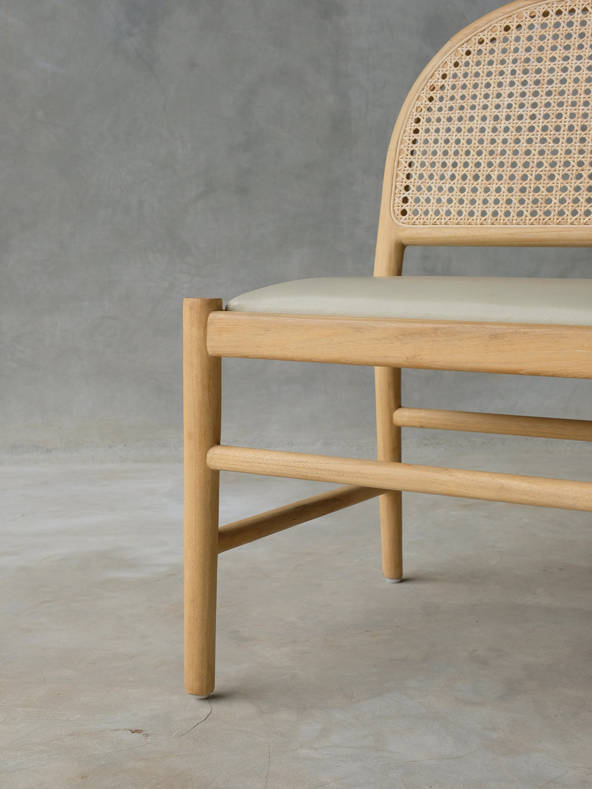 Tharai Dining Chair