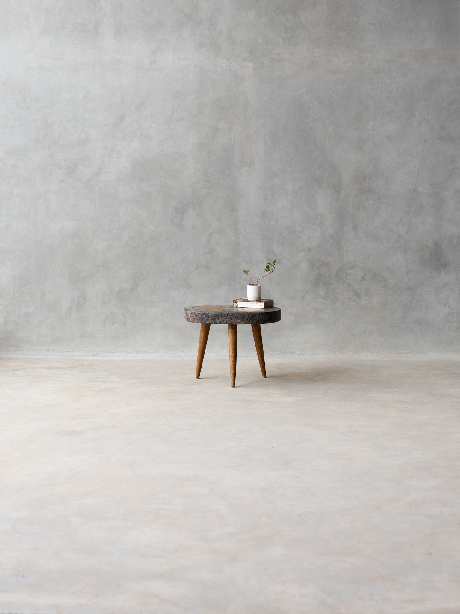 The Island Coffee Table L