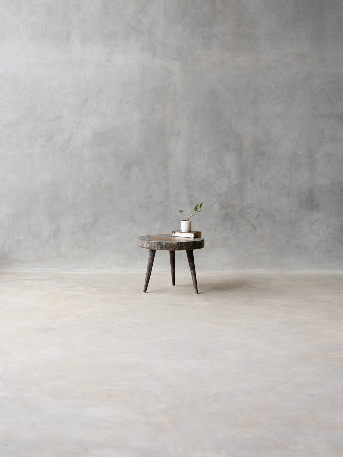 The Island Coffee Table M