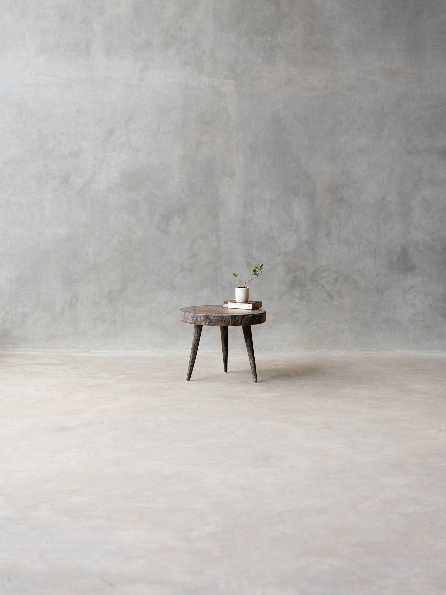 The Island Coffee Table M