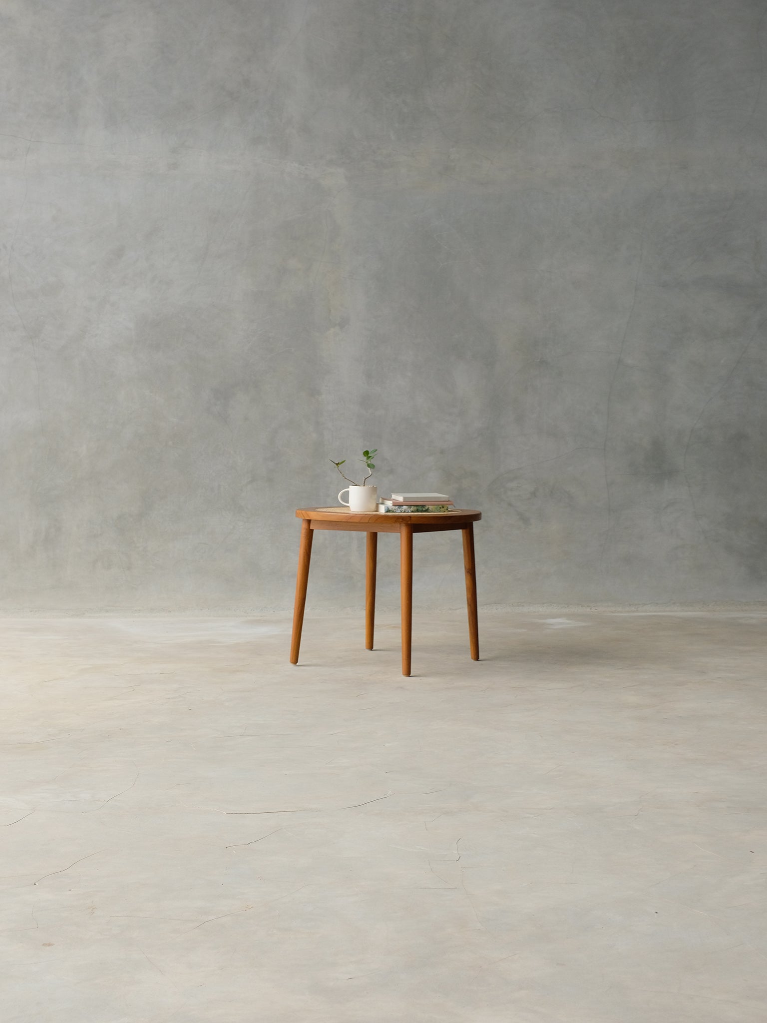 Thoon Coffee Table