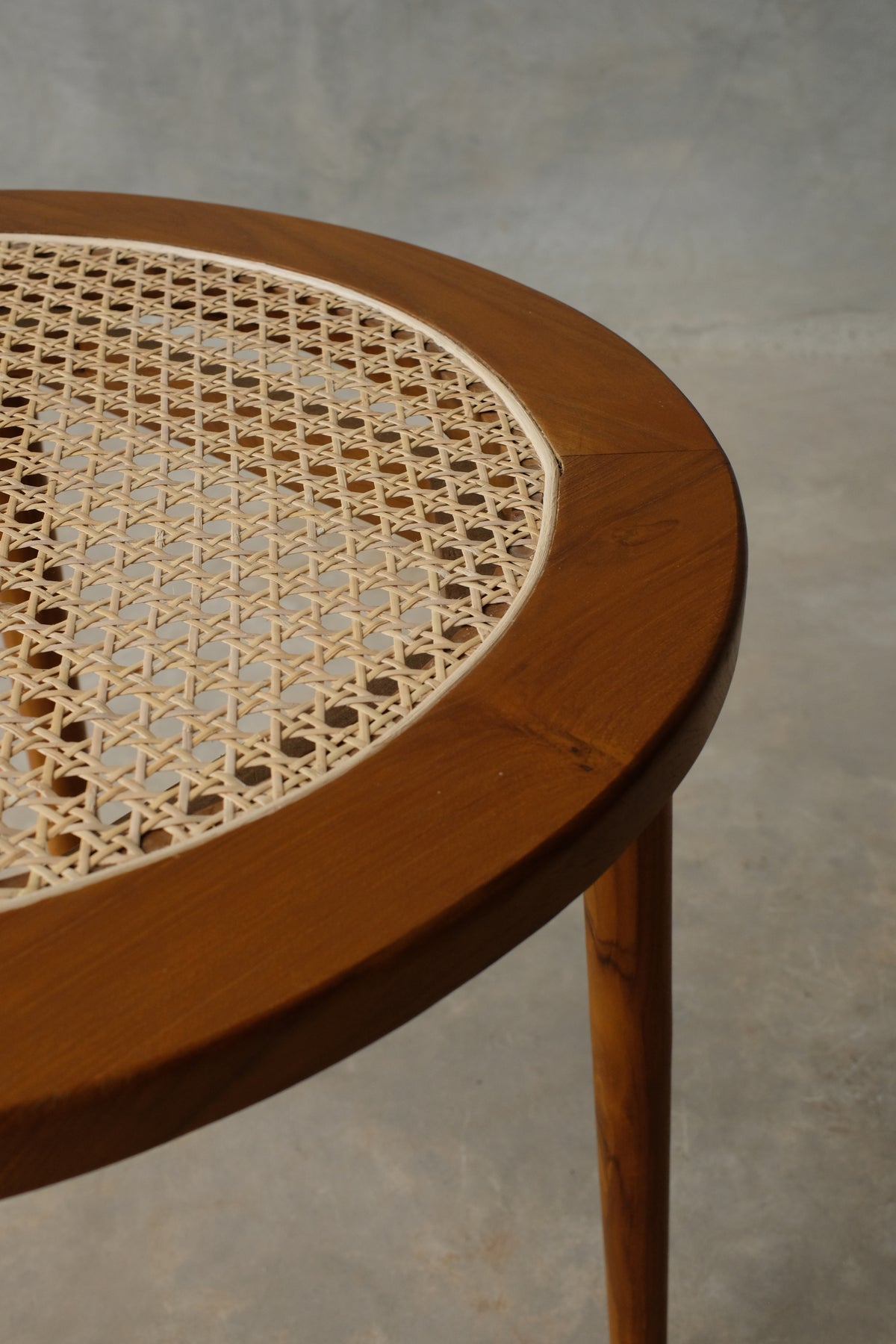 Thoon Coffee Table