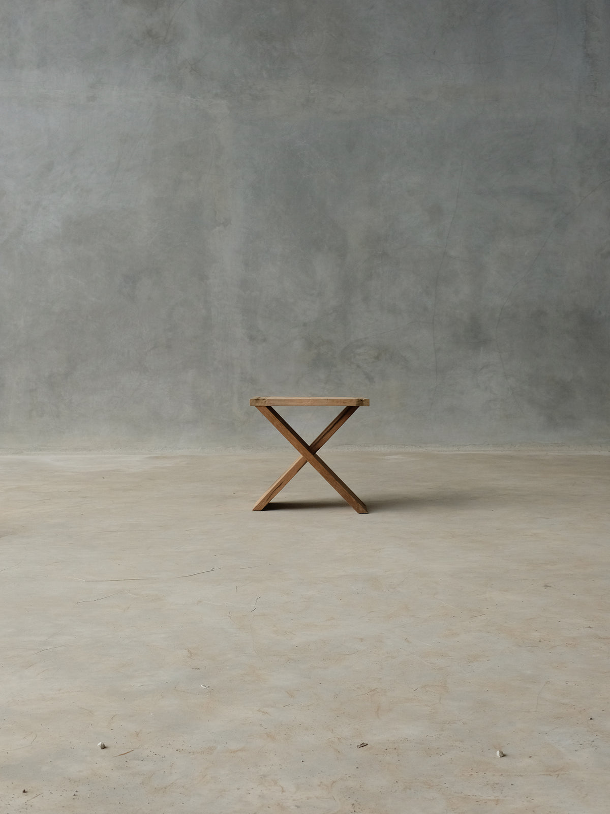 Trave Stool