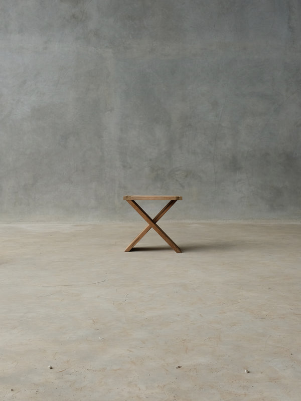Trave Stool