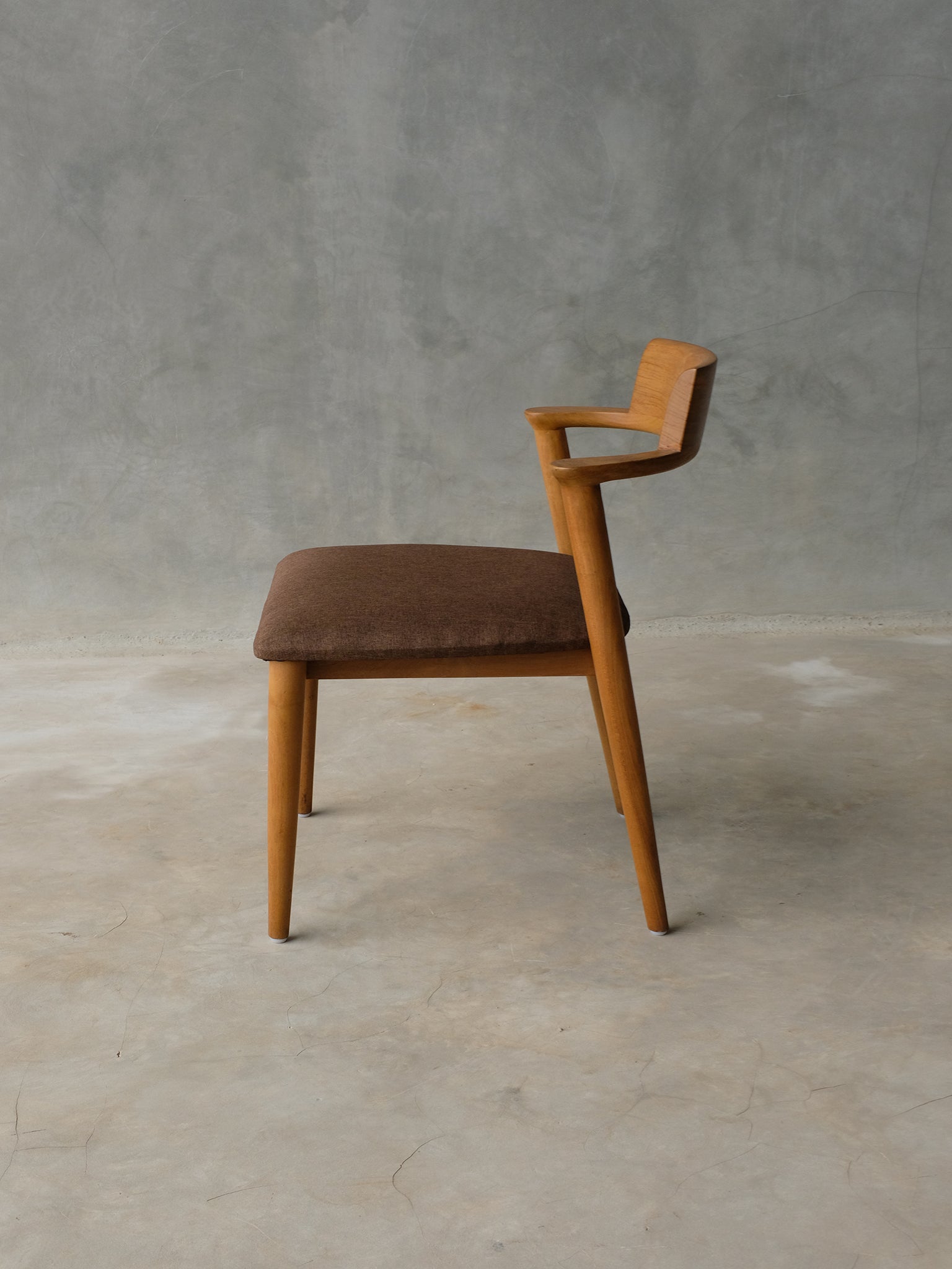 Urudhi Dining Chair
