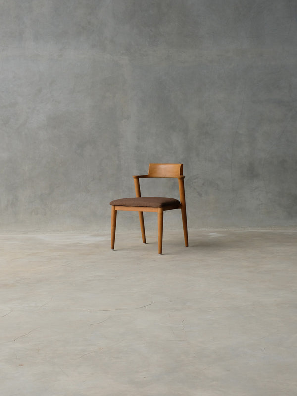 Urudhi Dining Chair