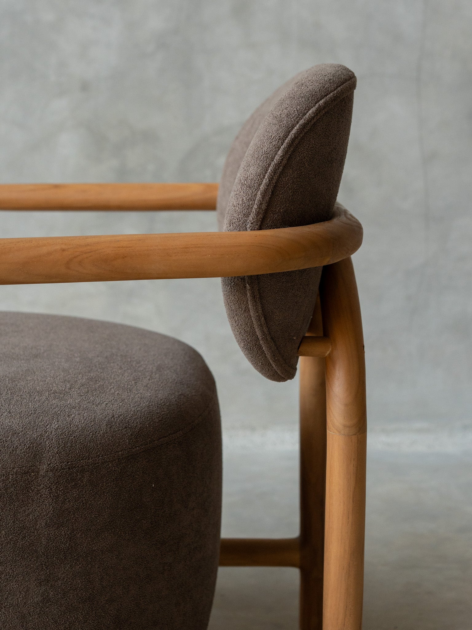 Vattam Accent Chair
