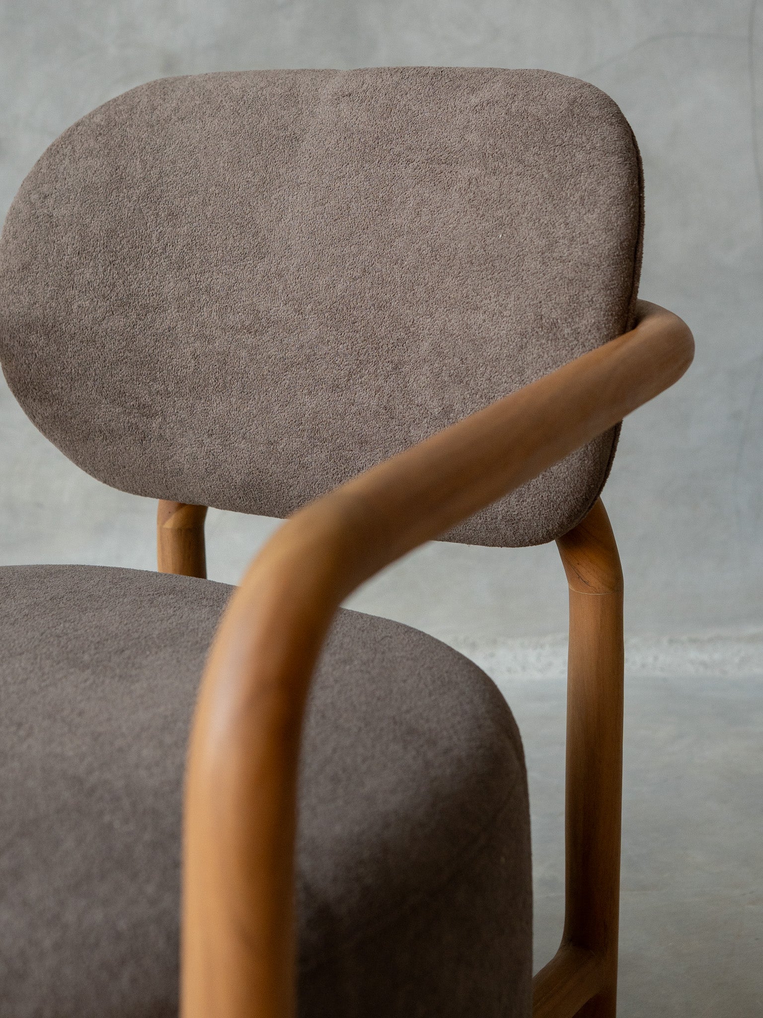 Vattam Accent Chair