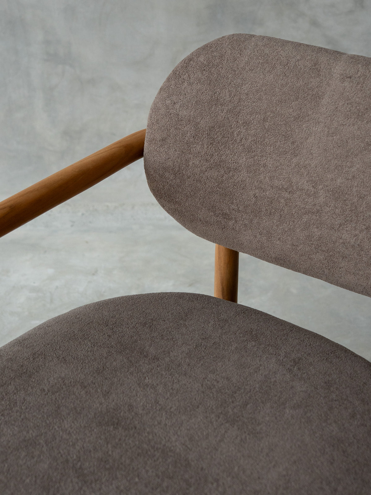 Vattam Accent Chair