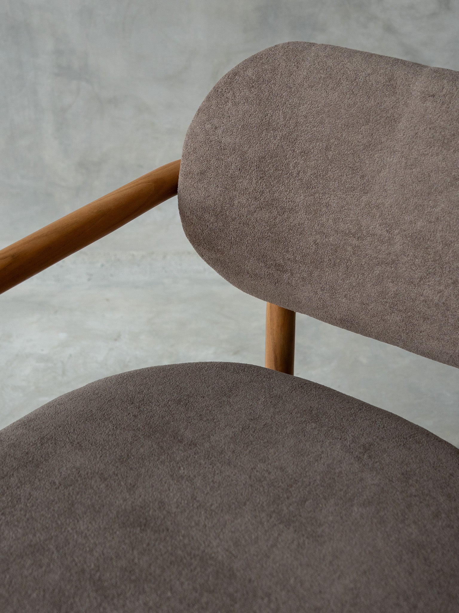 Vattam Accent Chair