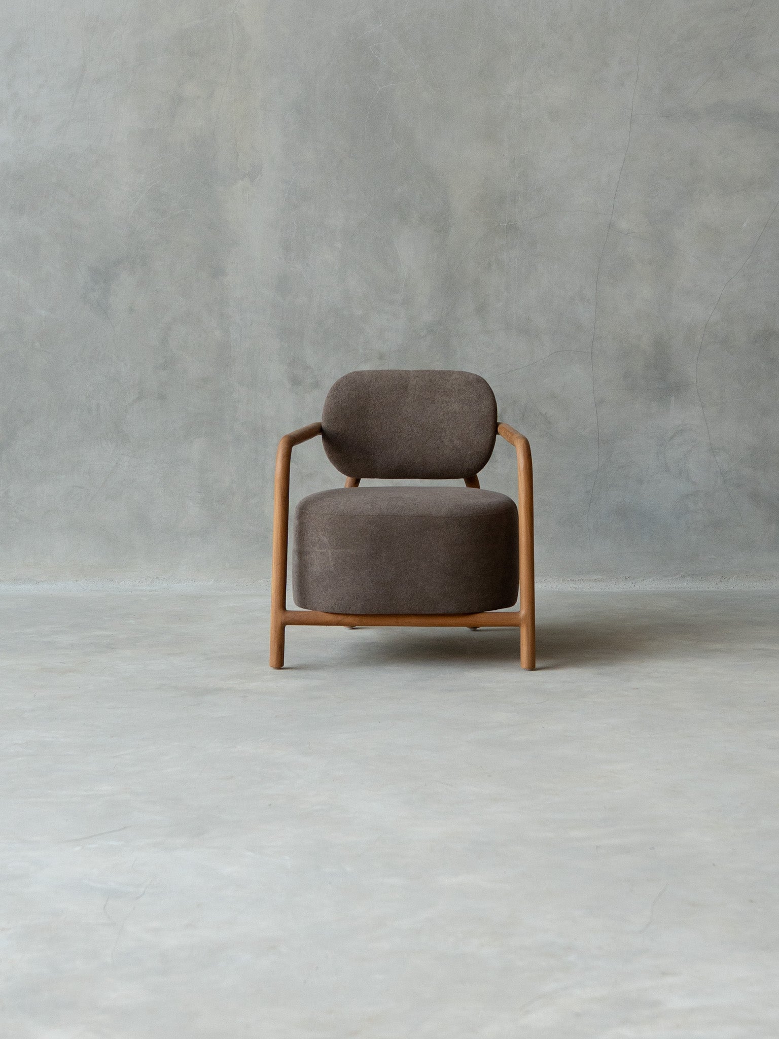 Vattam Accent Chair