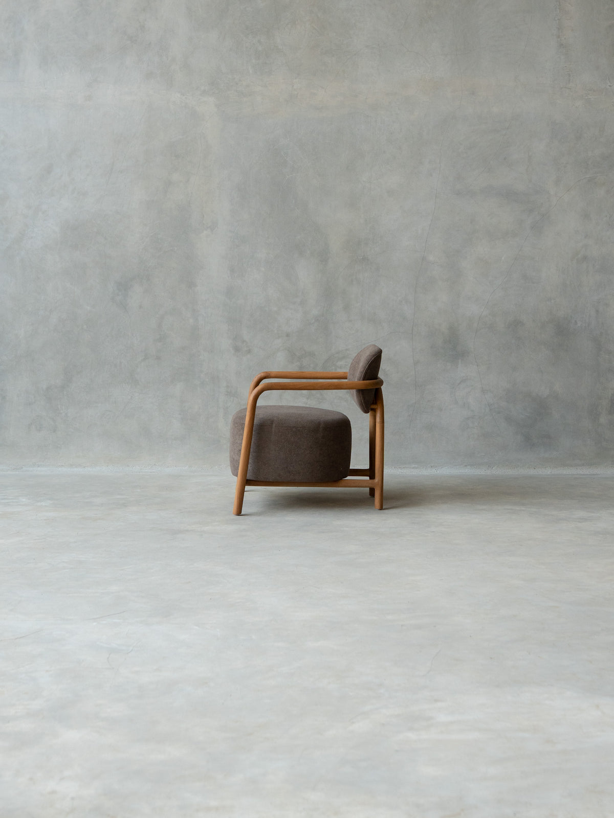 Vattam Accent Chair