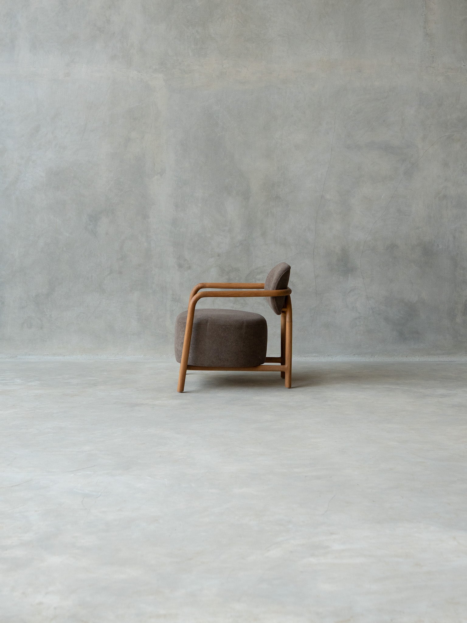 Vattam Accent Chair