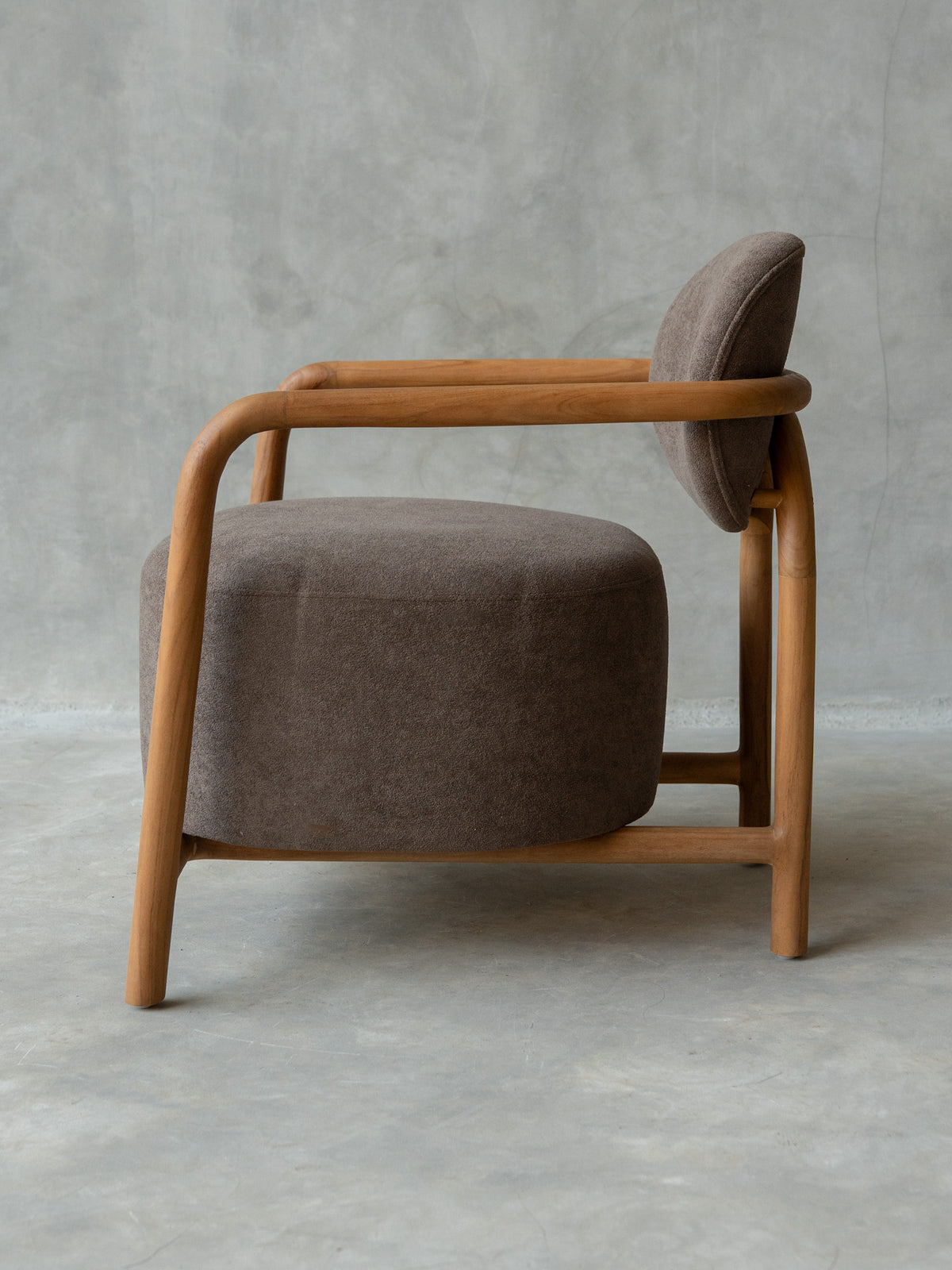 Vattam Accent Chair