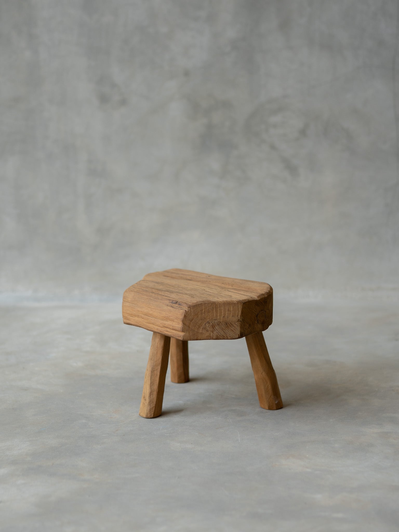 Viga Stool